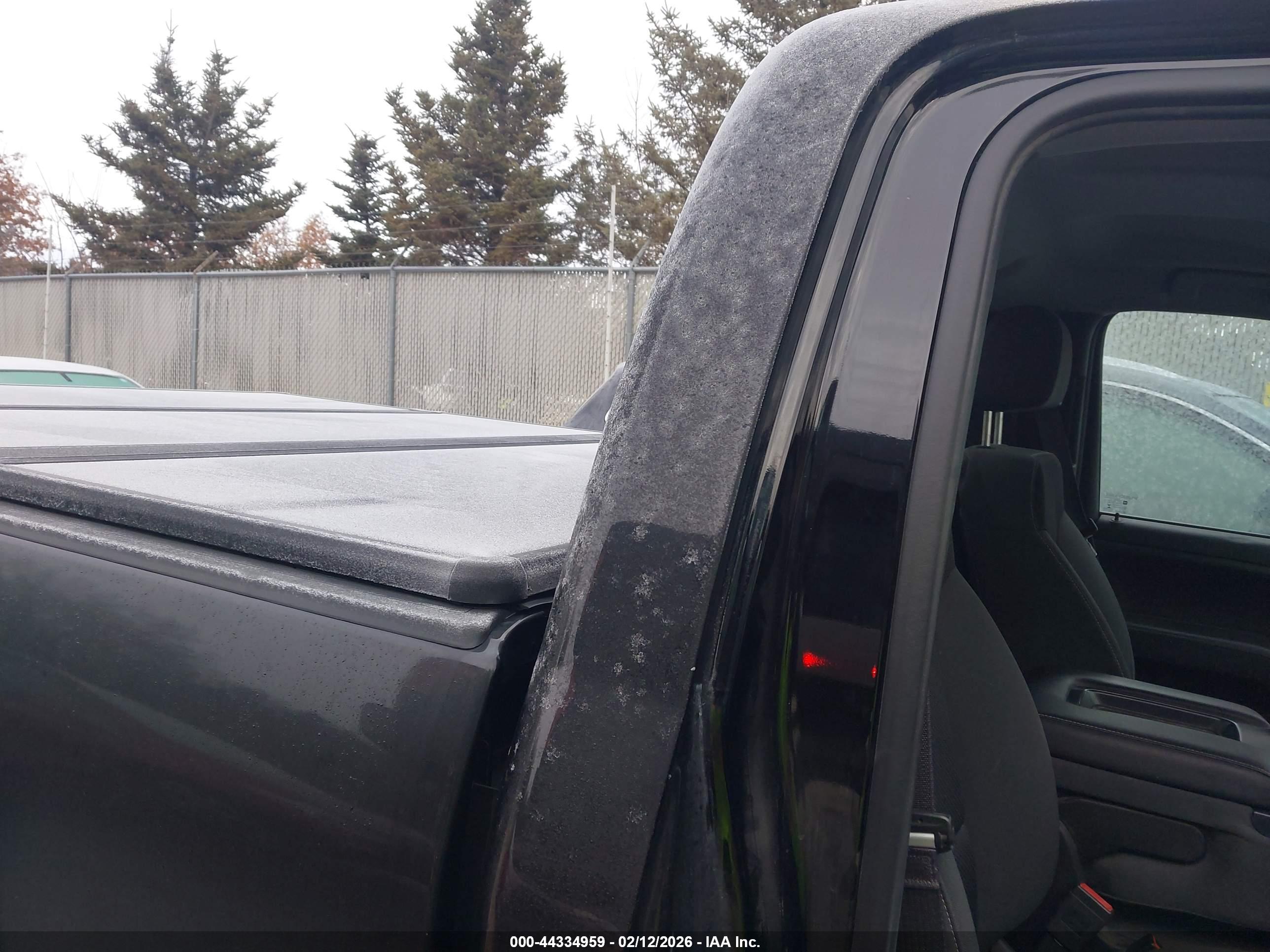 GMC SIERRA image 8