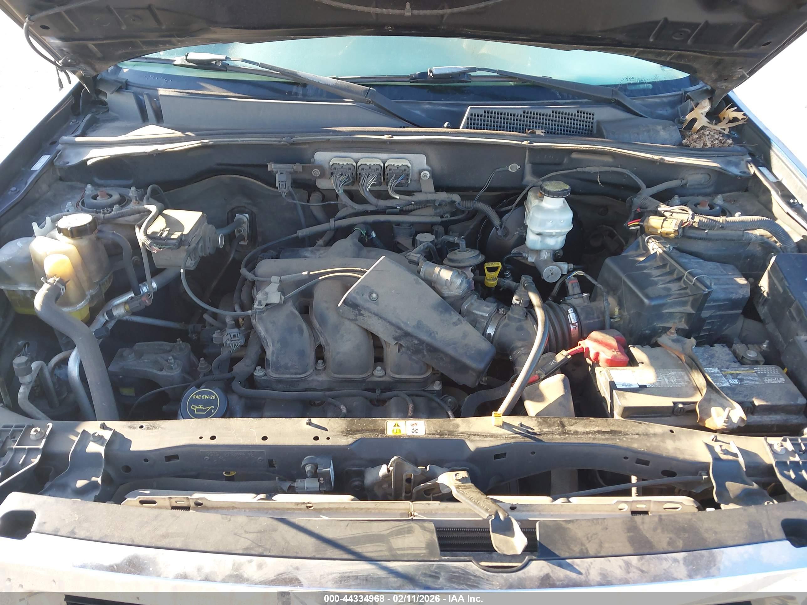 FORD ESCAPE image 10