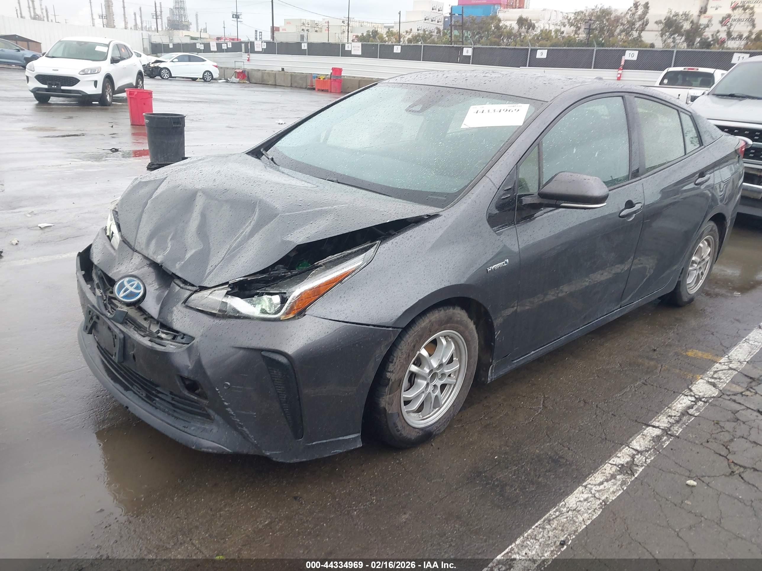 TOYOTA PRIUS image 2