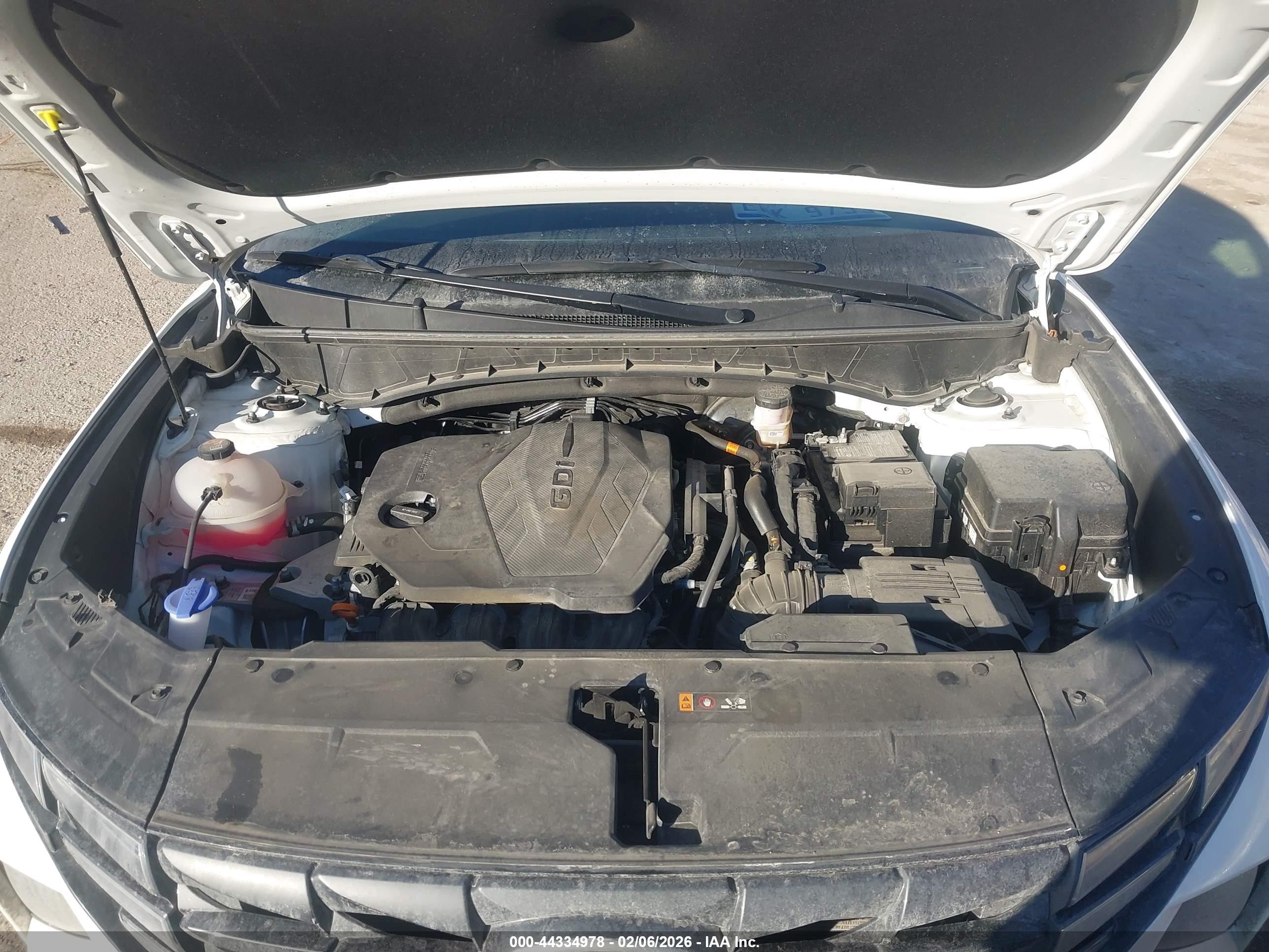HYUNDAI TUCSON image 10