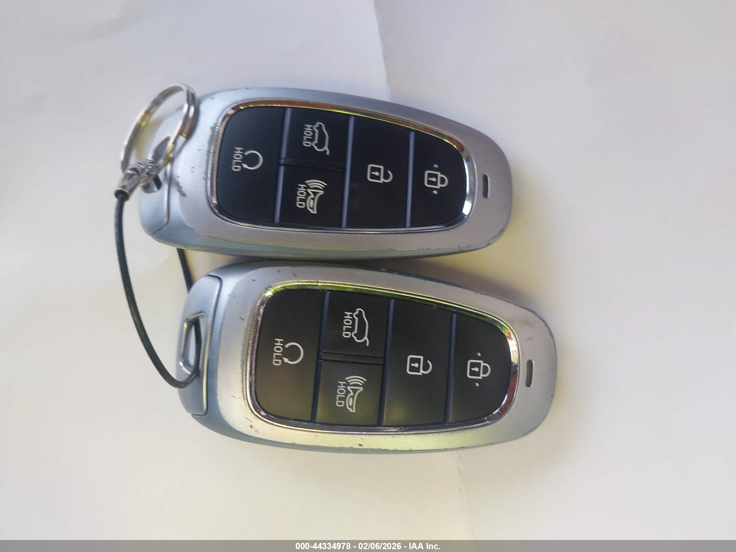 HYUNDAI TUCSON image 11