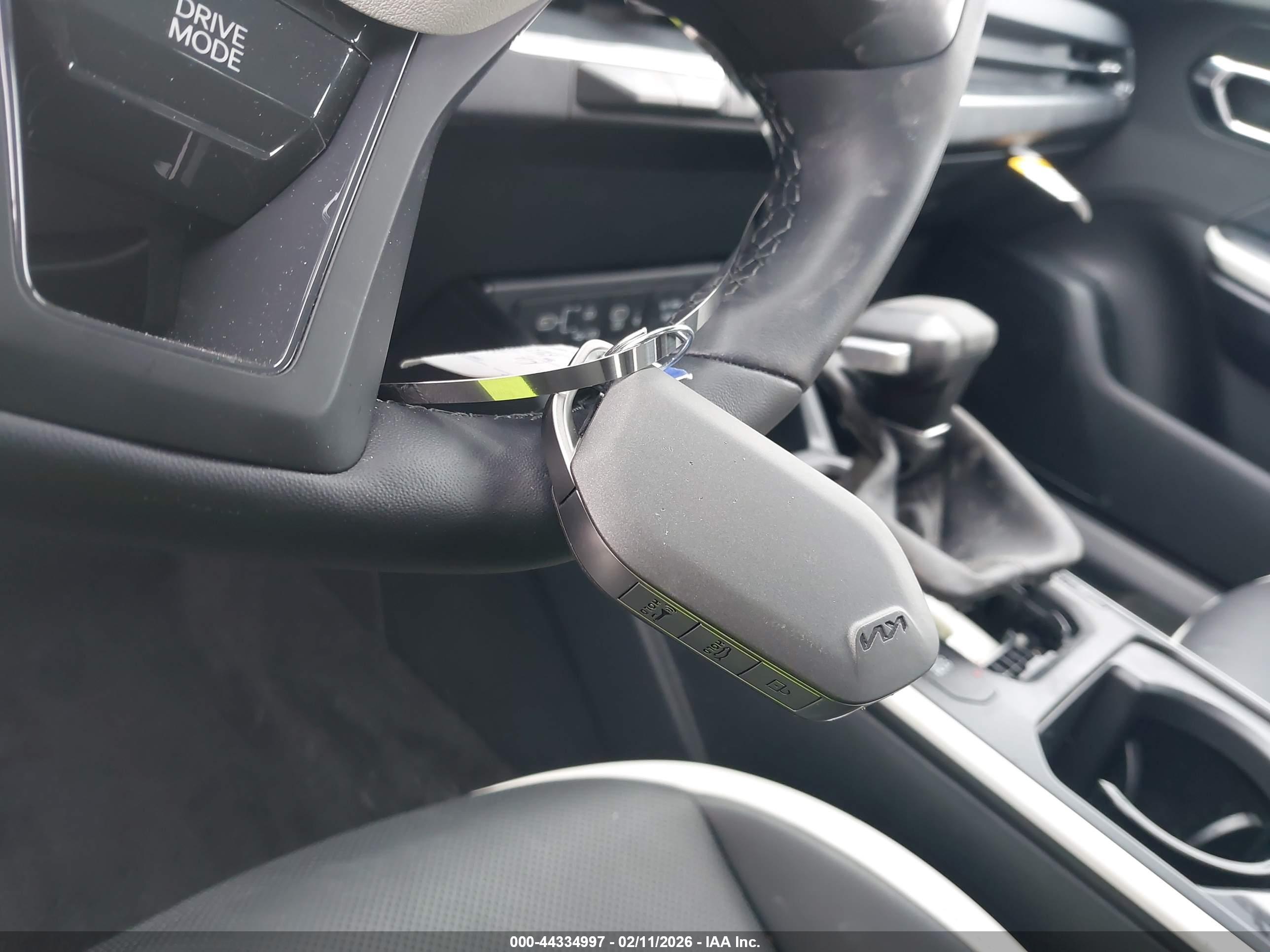 KIA K4 image 11