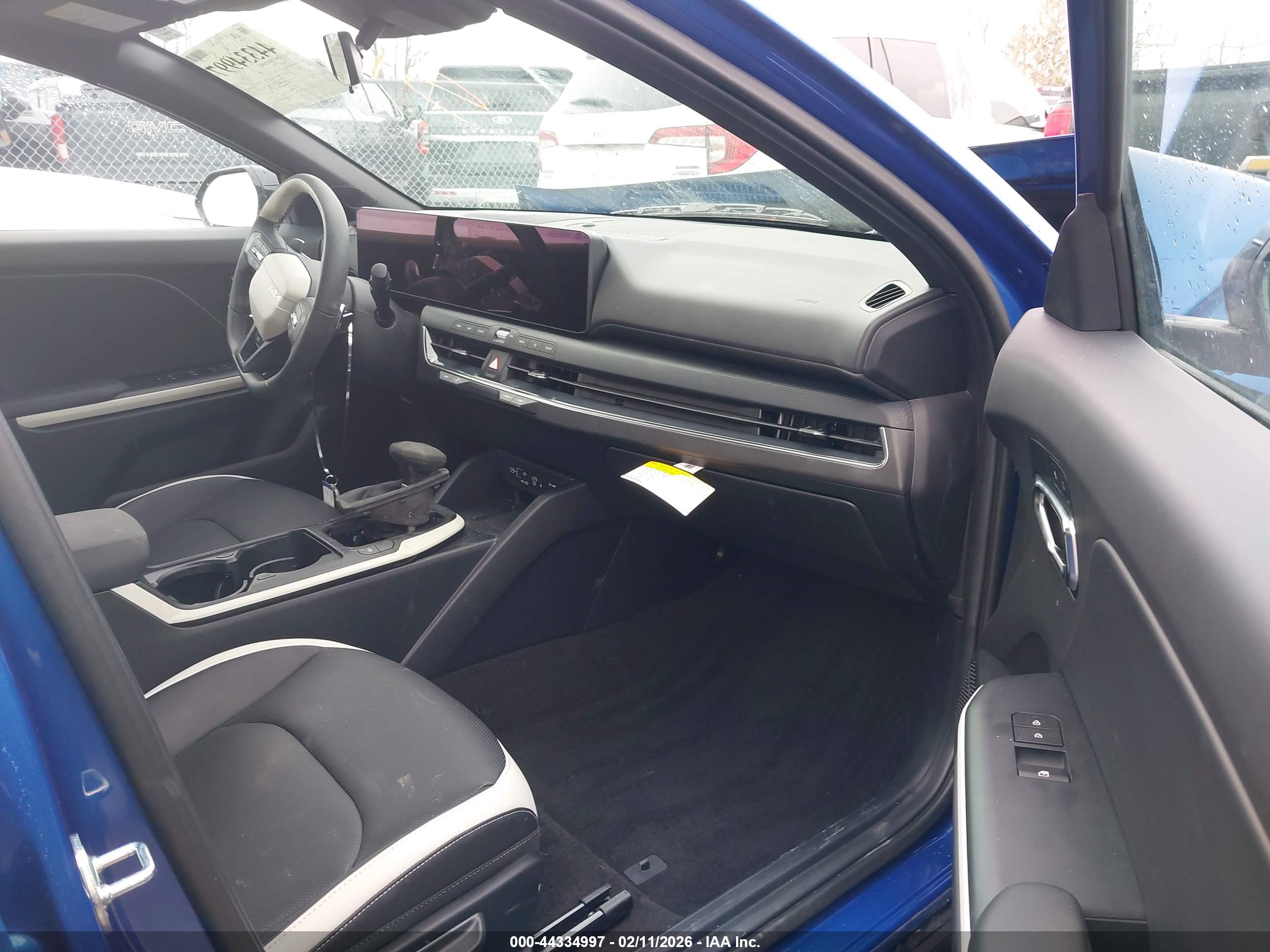 KIA K4 image 5