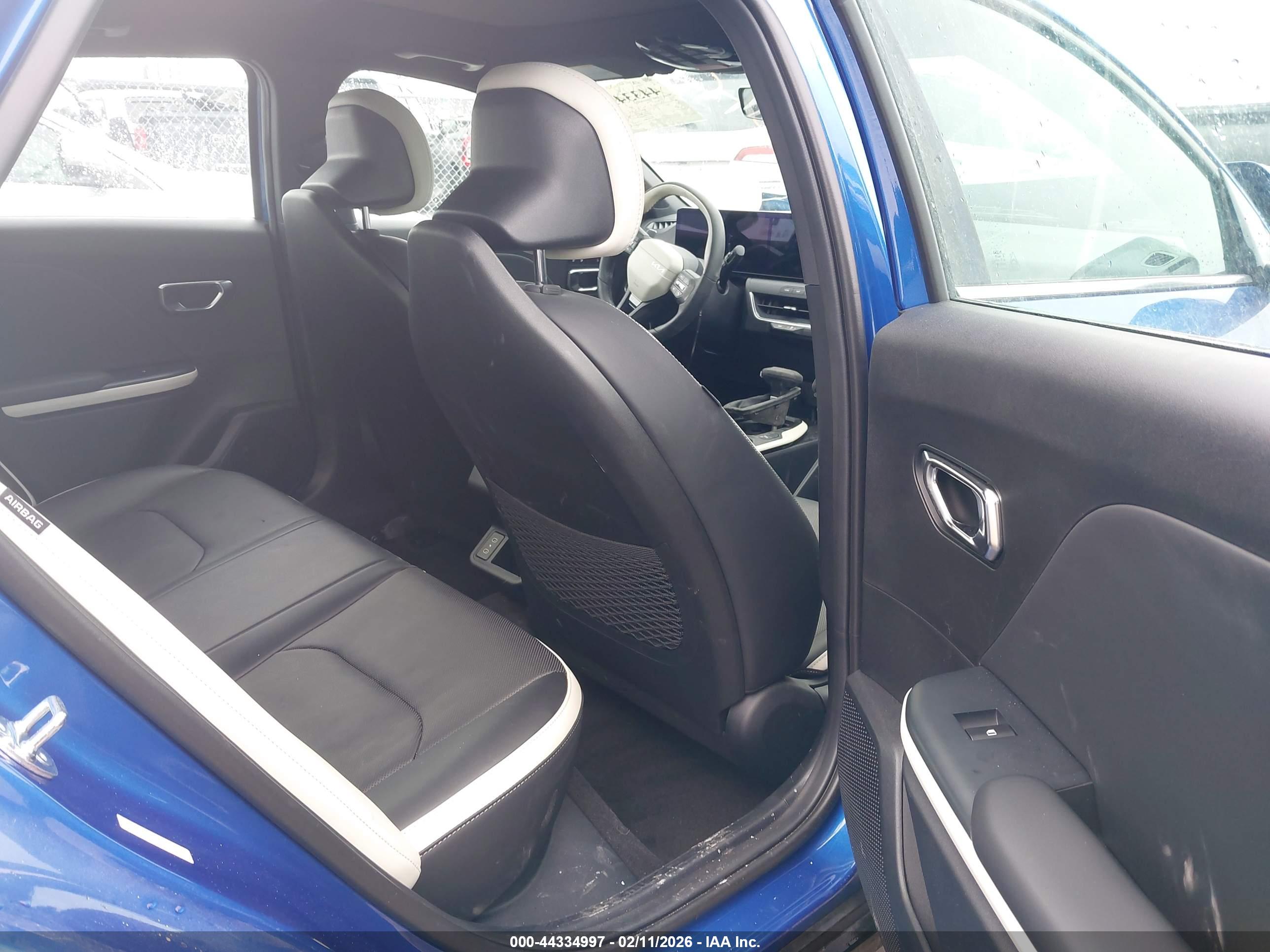 KIA K4 image 8