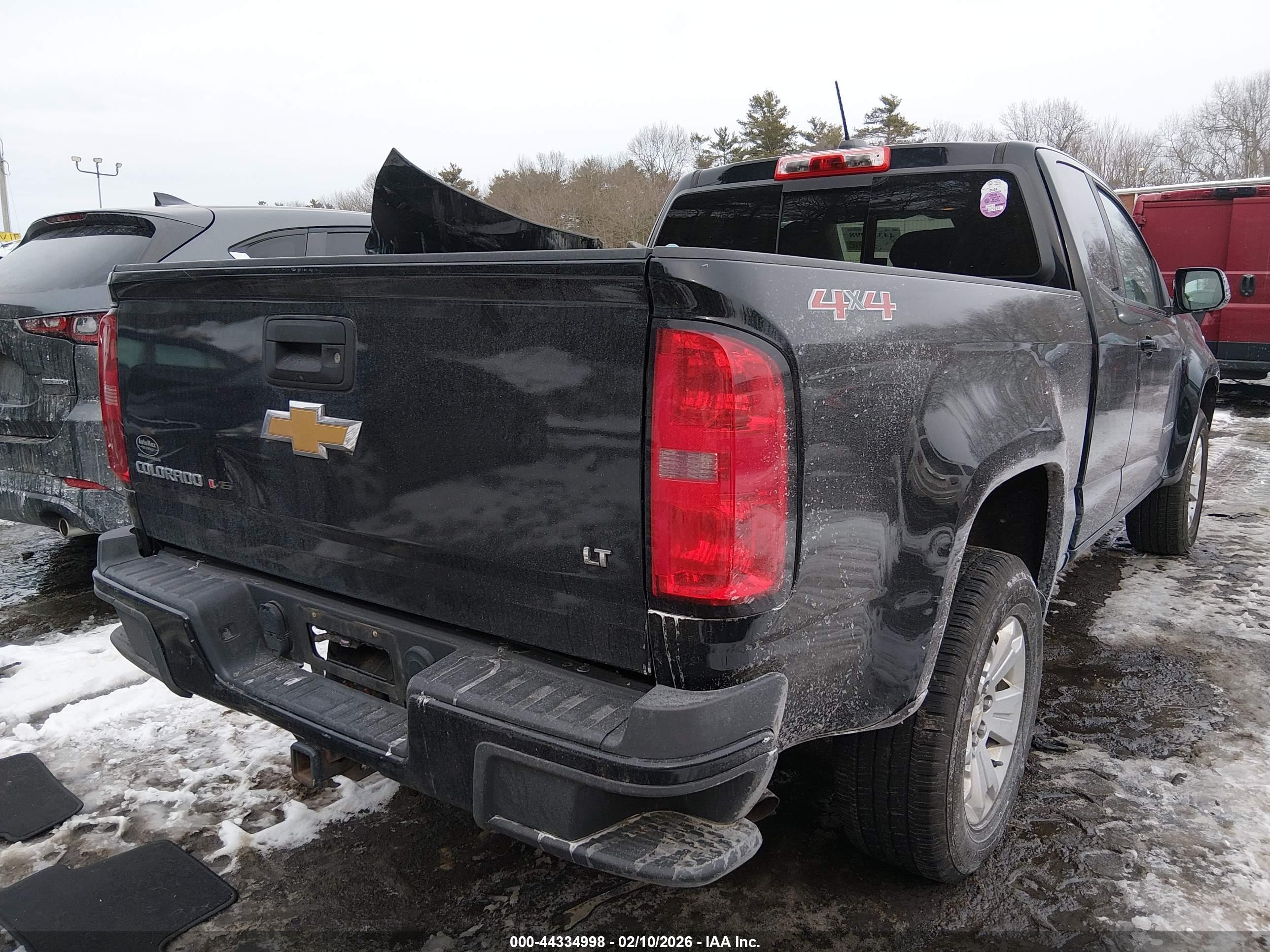 CHEVROLET COLORADO image 4