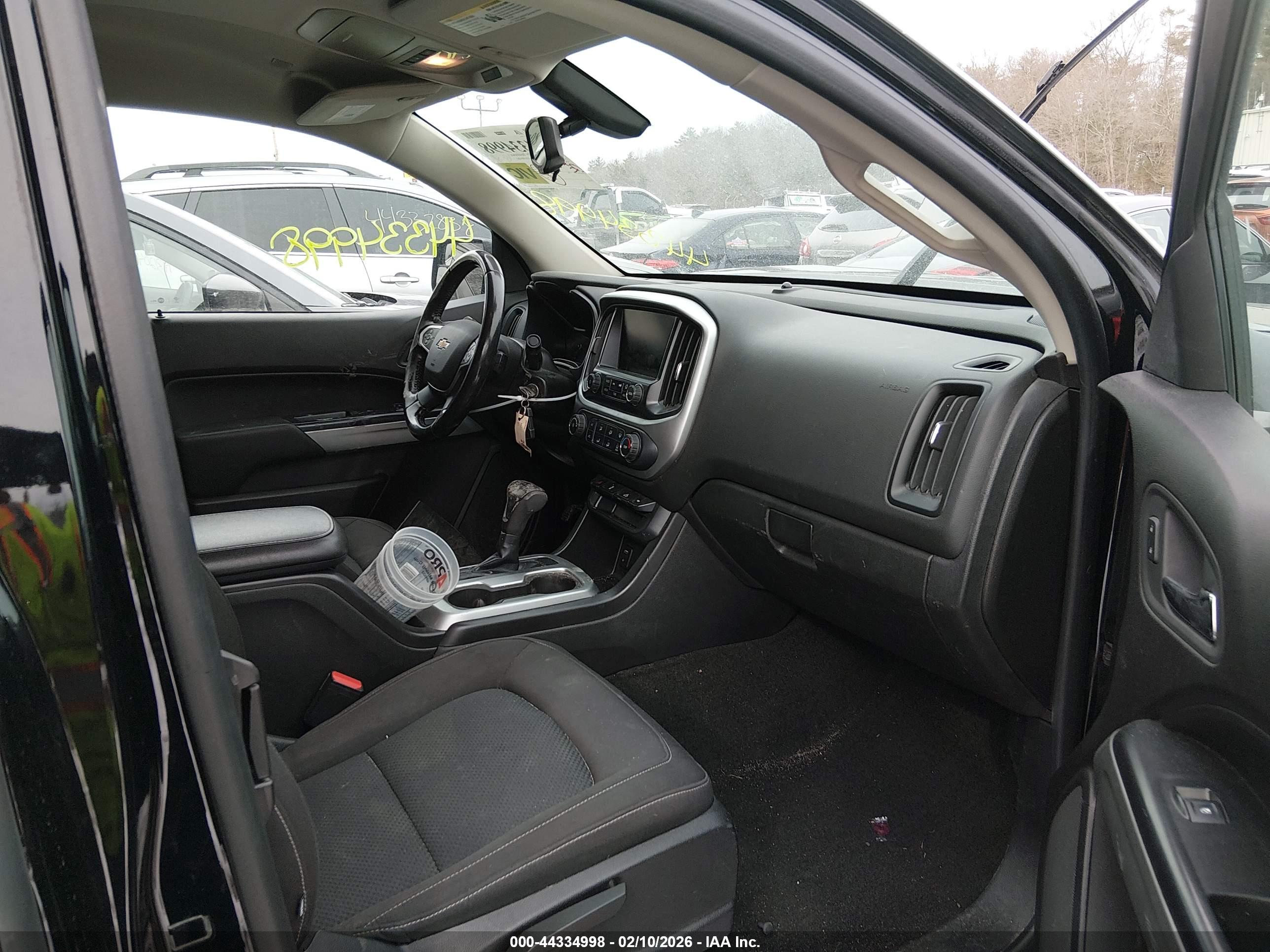 CHEVROLET COLORADO image 5