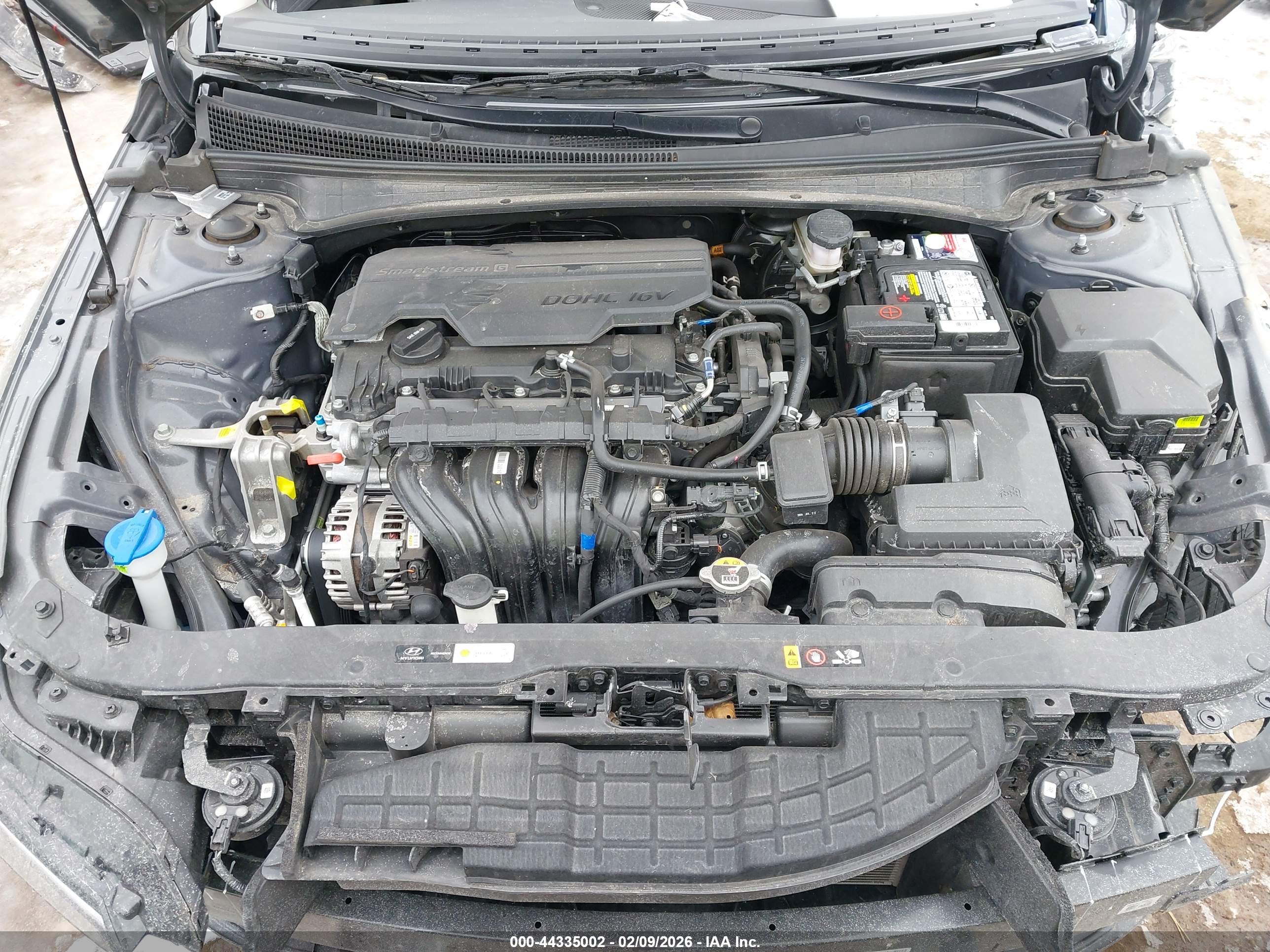 HYUNDAI ELANTRA image 10