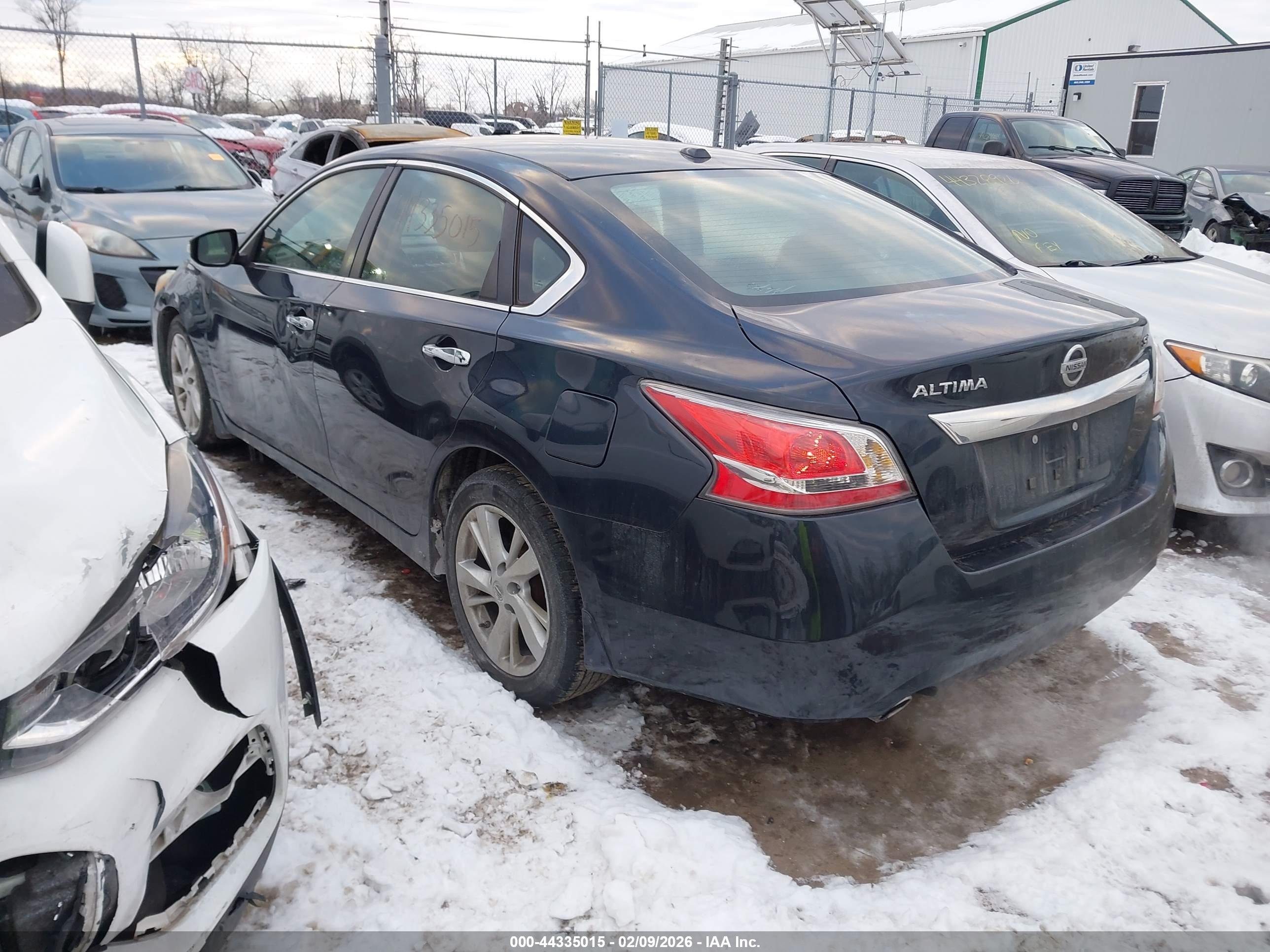 NISSAN ALTIMA image 3