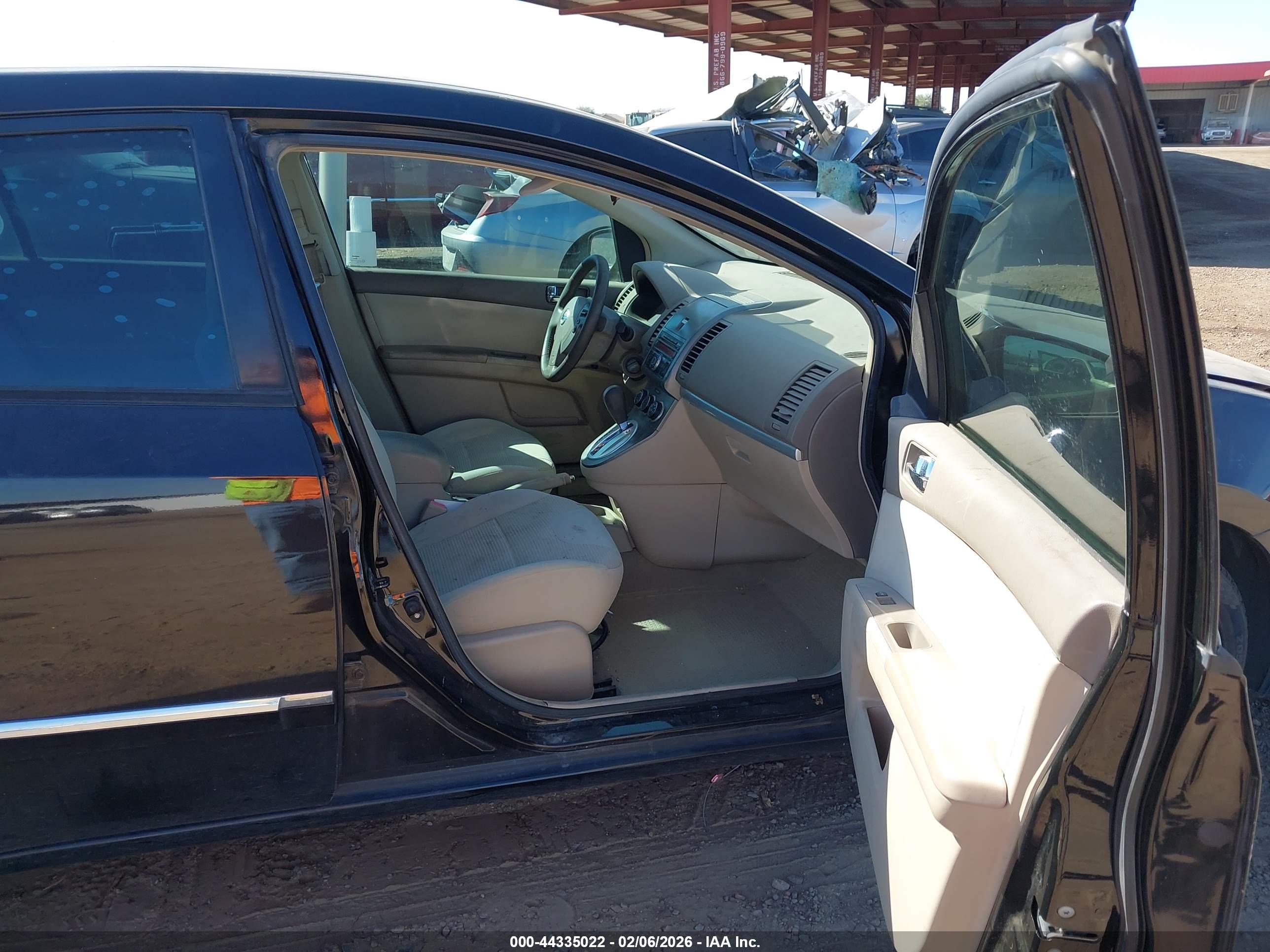 NISSAN SENTRA image 5