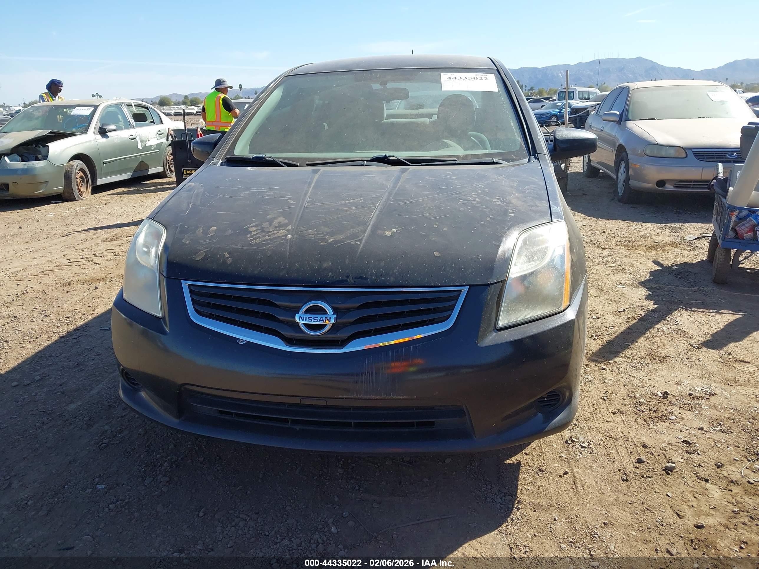 NISSAN SENTRA image 6