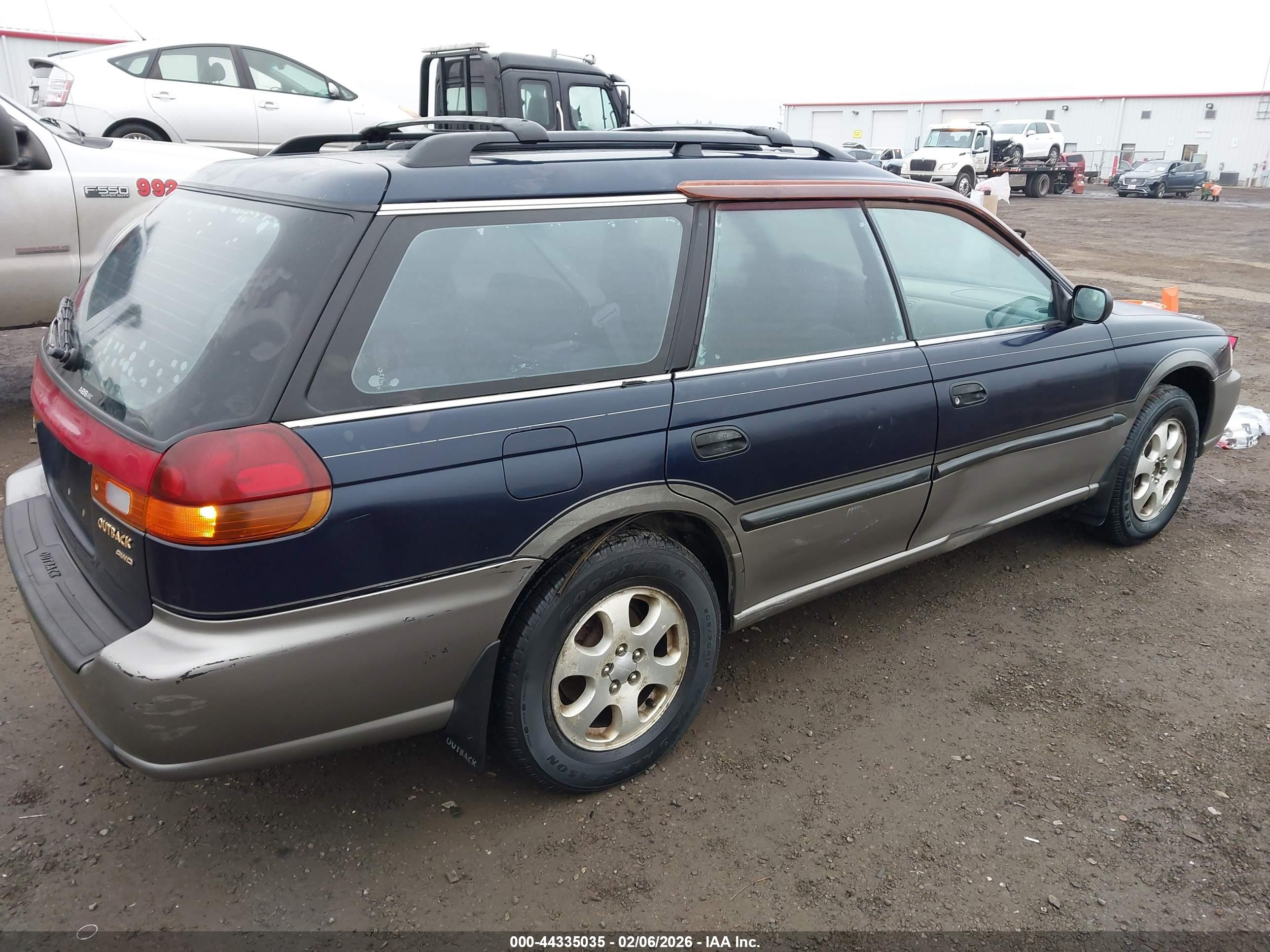 SUBARU LEGACY image 4