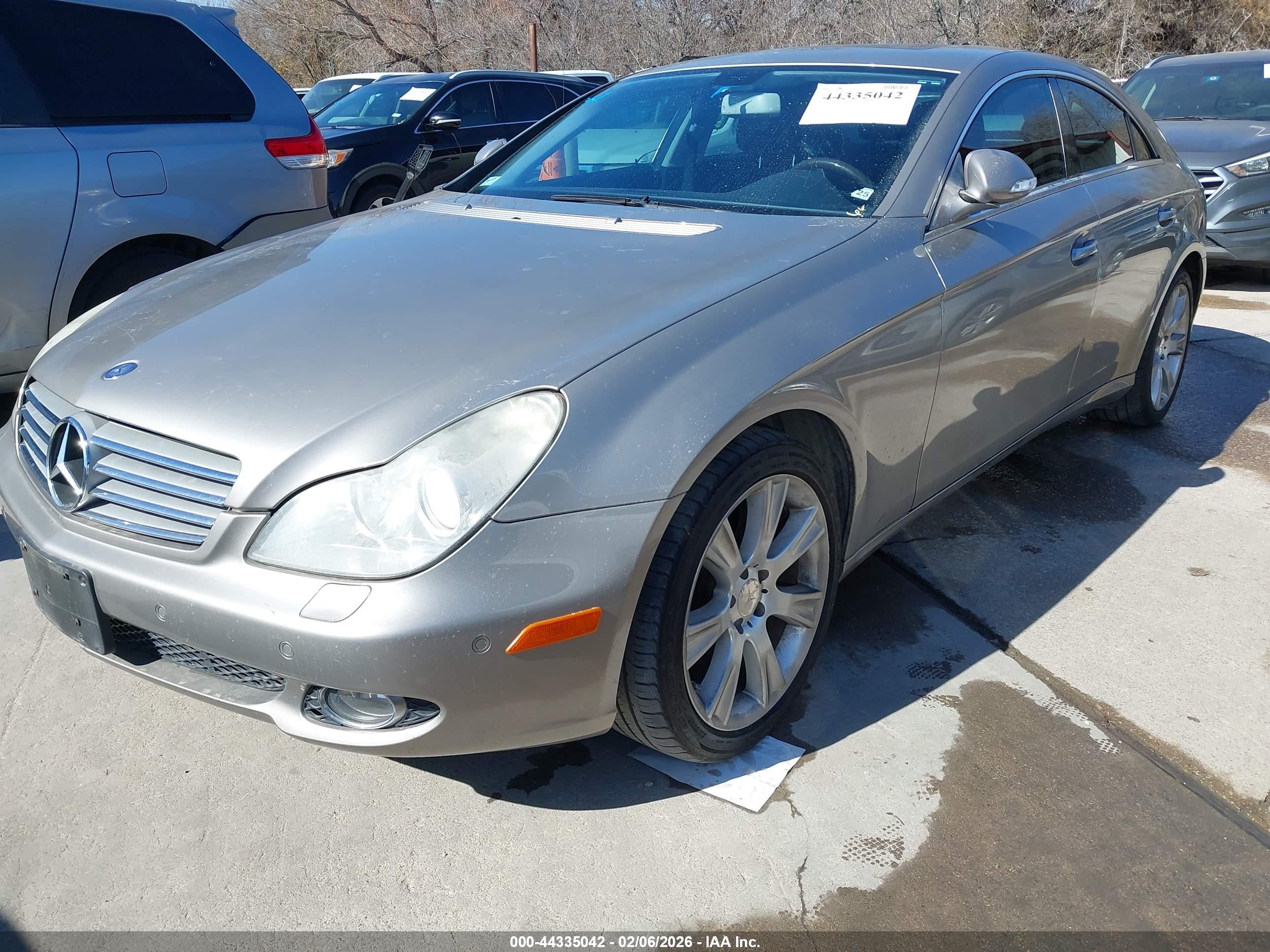 MERCEDES-BENZ CLS image 2