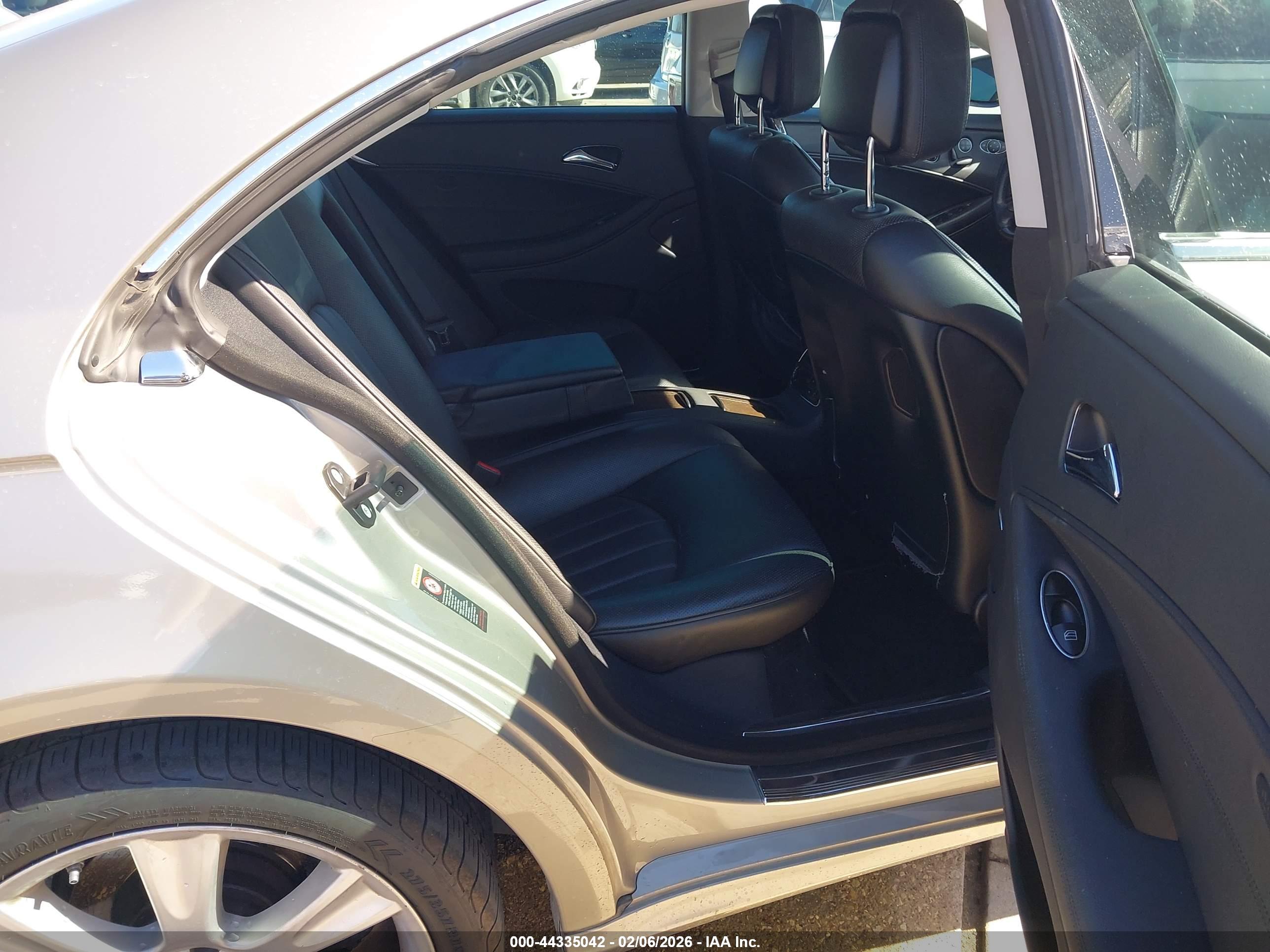 MERCEDES-BENZ CLS image 8