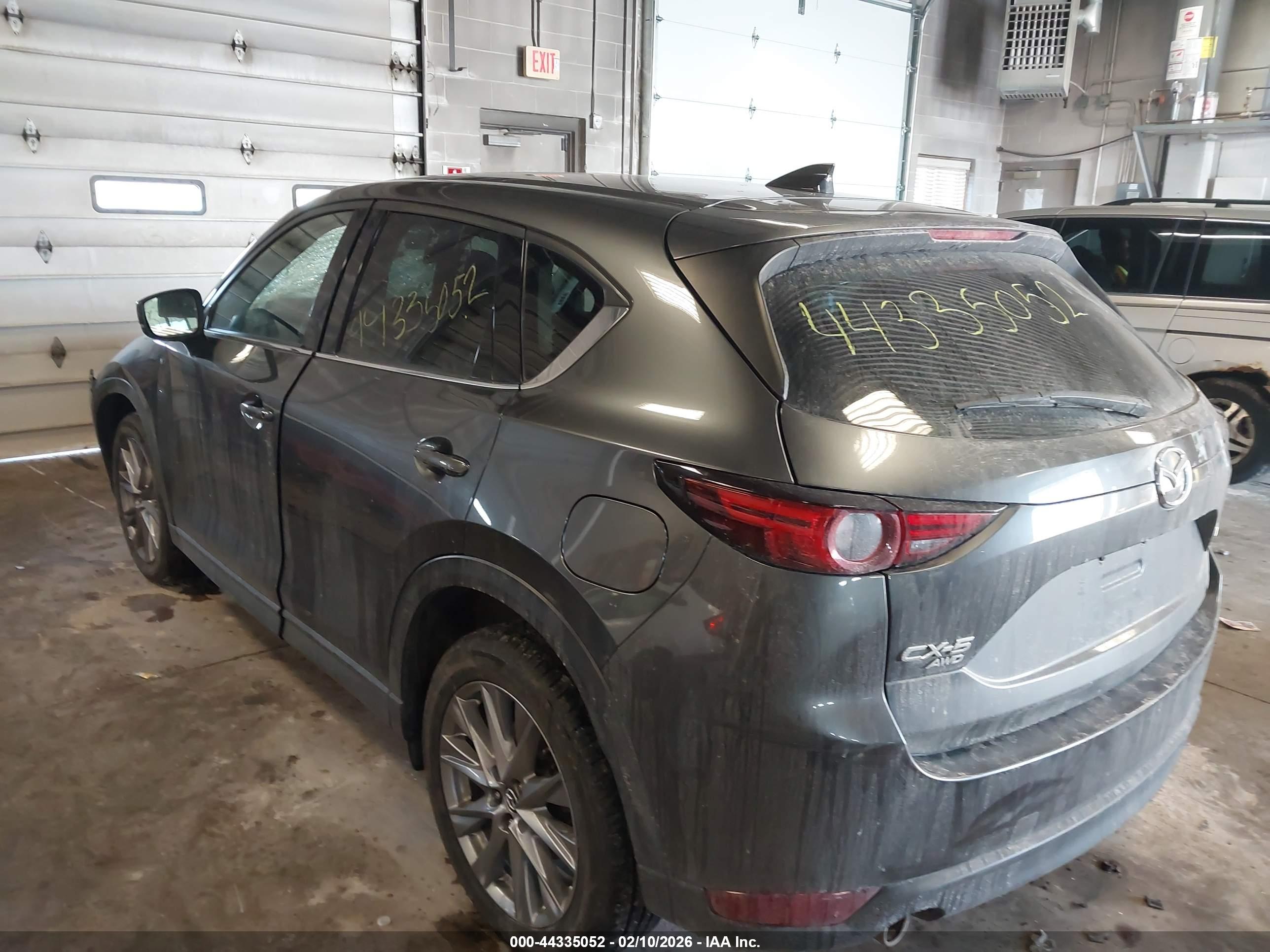 MAZDA CX-5 image 3