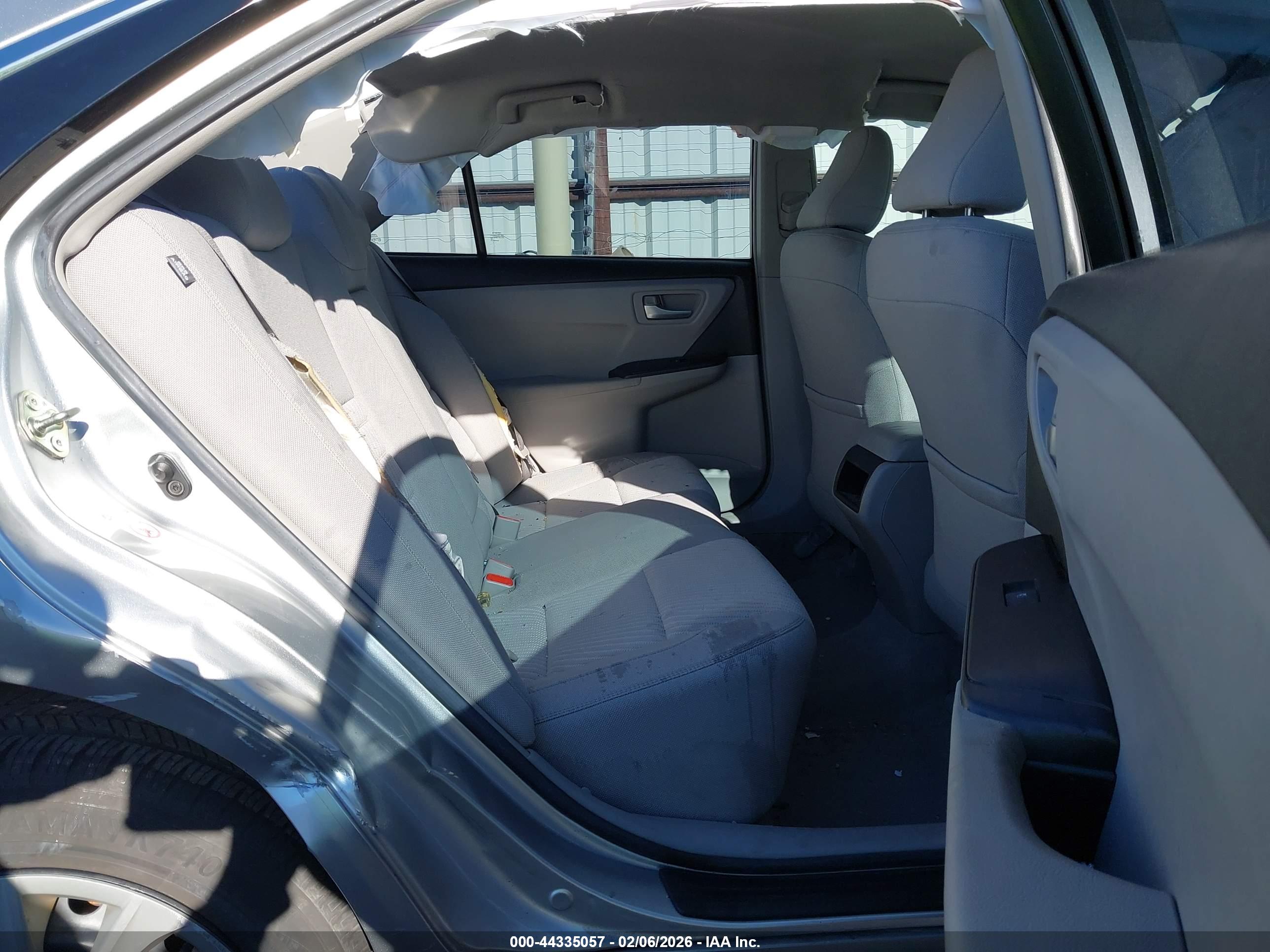 TOYOTA CAMRY image 8