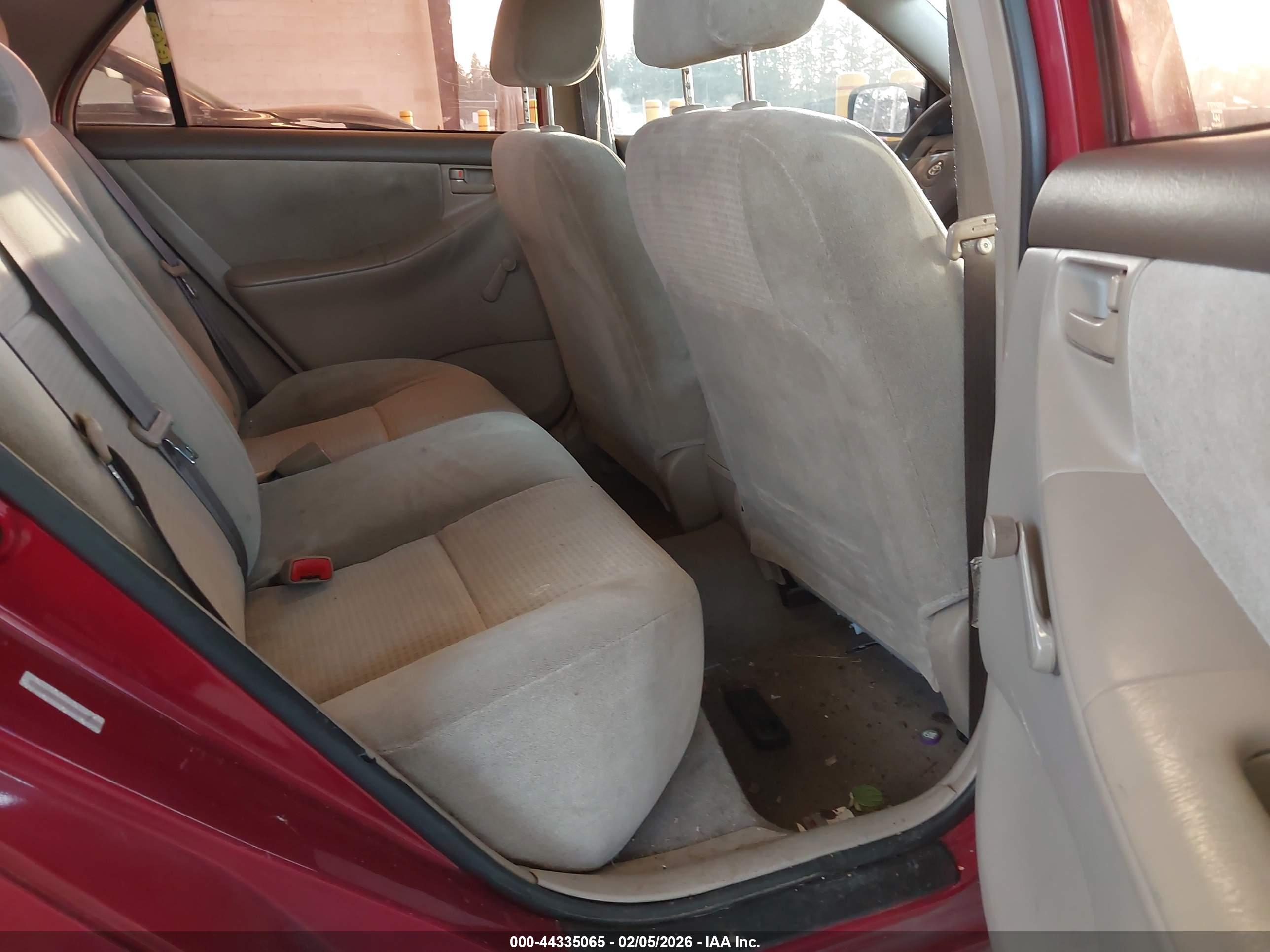 TOYOTA COROLLA image 8
