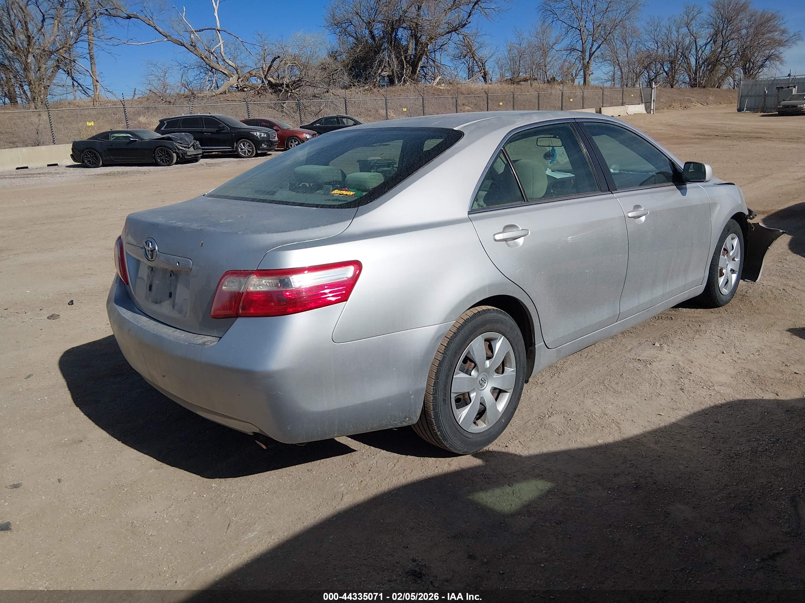 TOYOTA CAMRY image 4