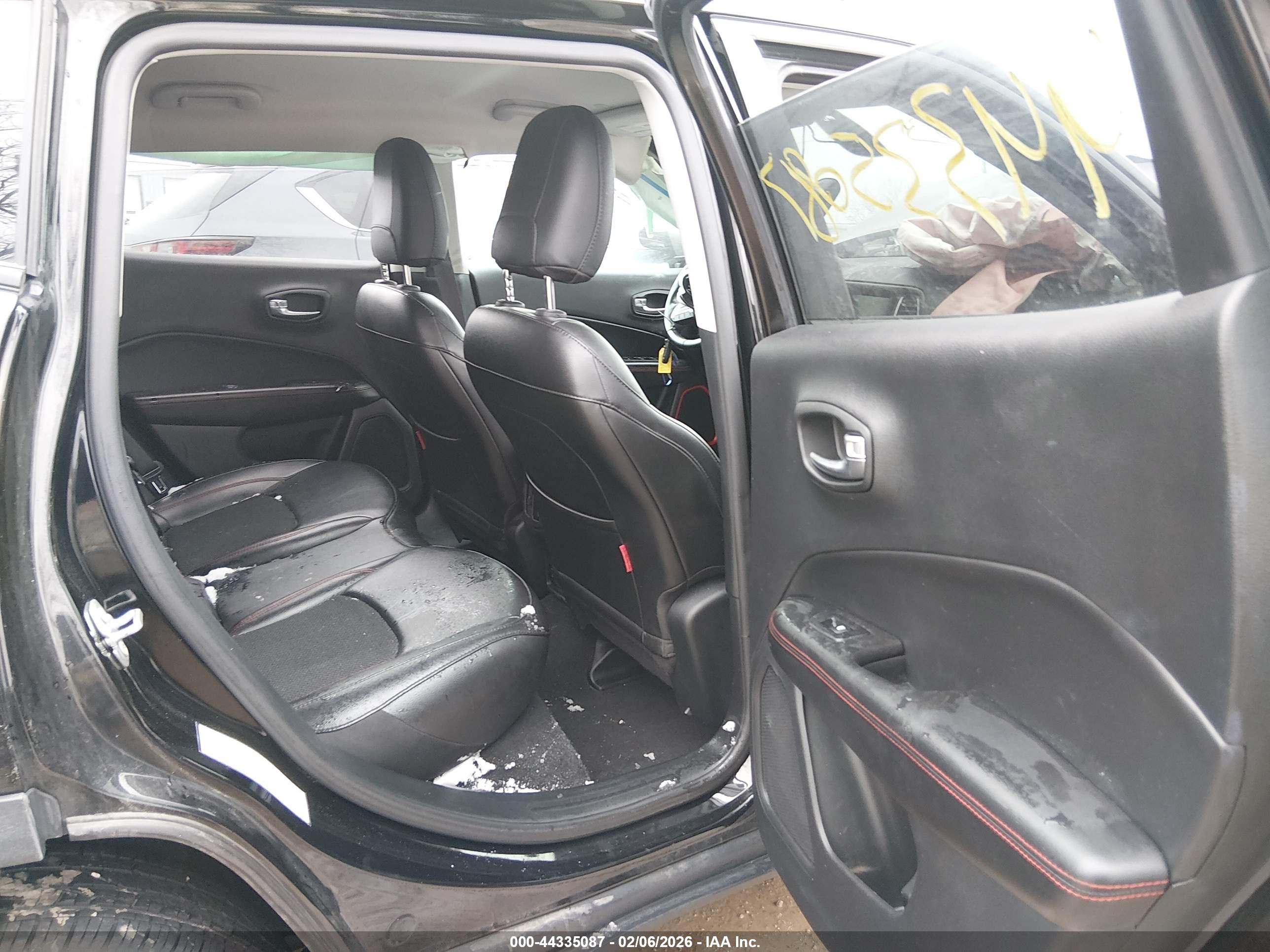 JEEP COMPASS image 8