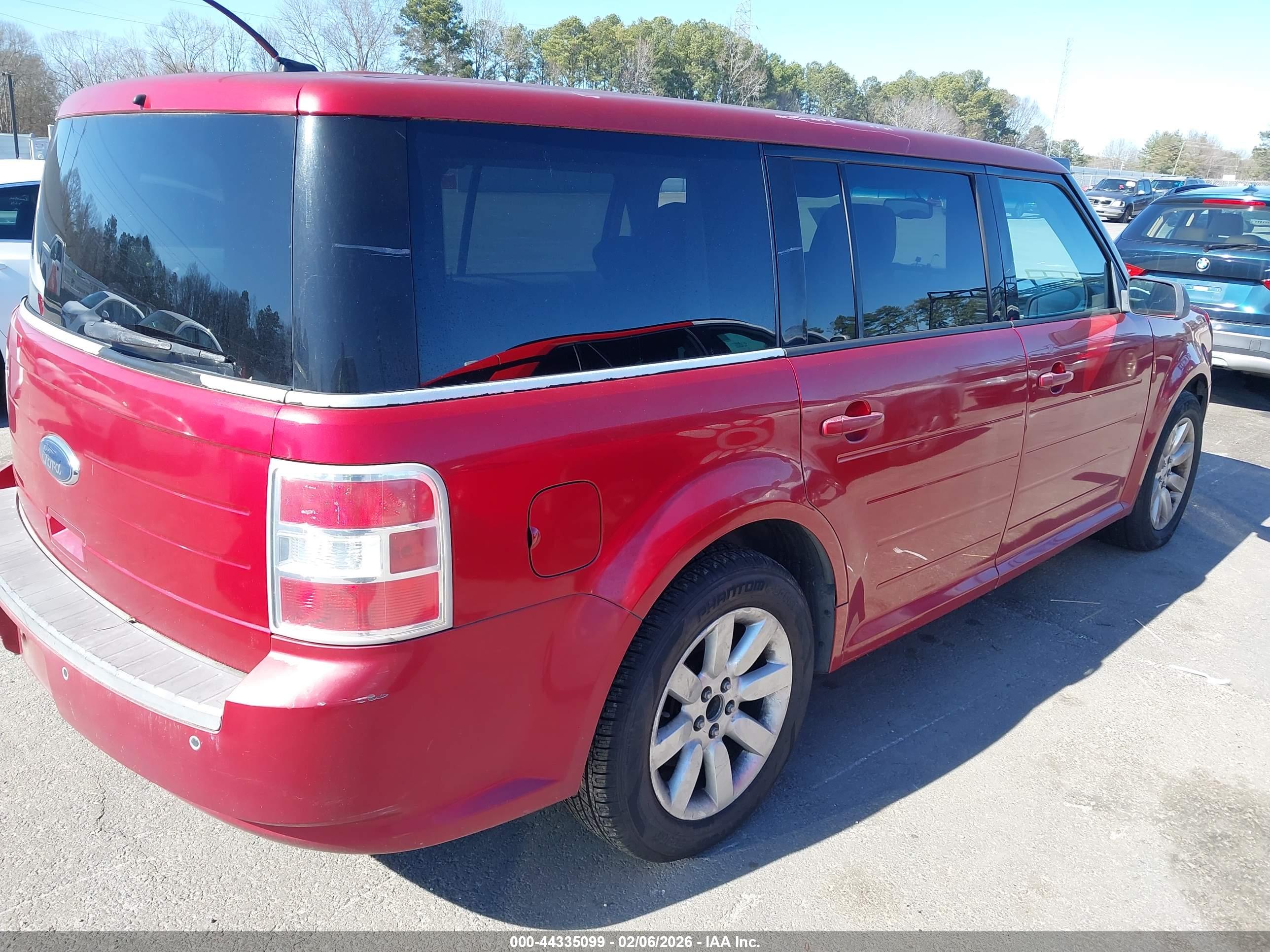 FORD FLEX image 4