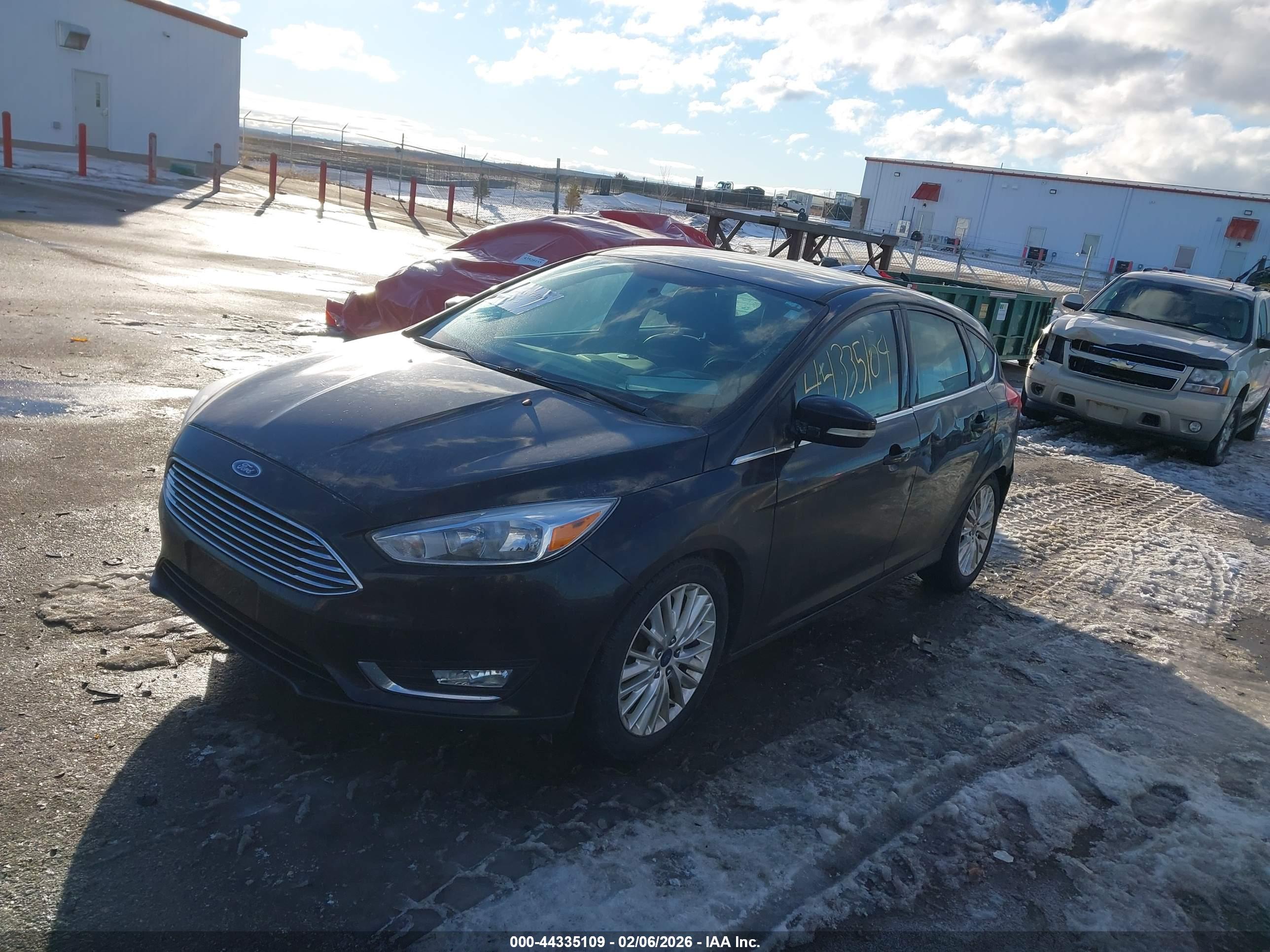 FORD FOCUS image 2