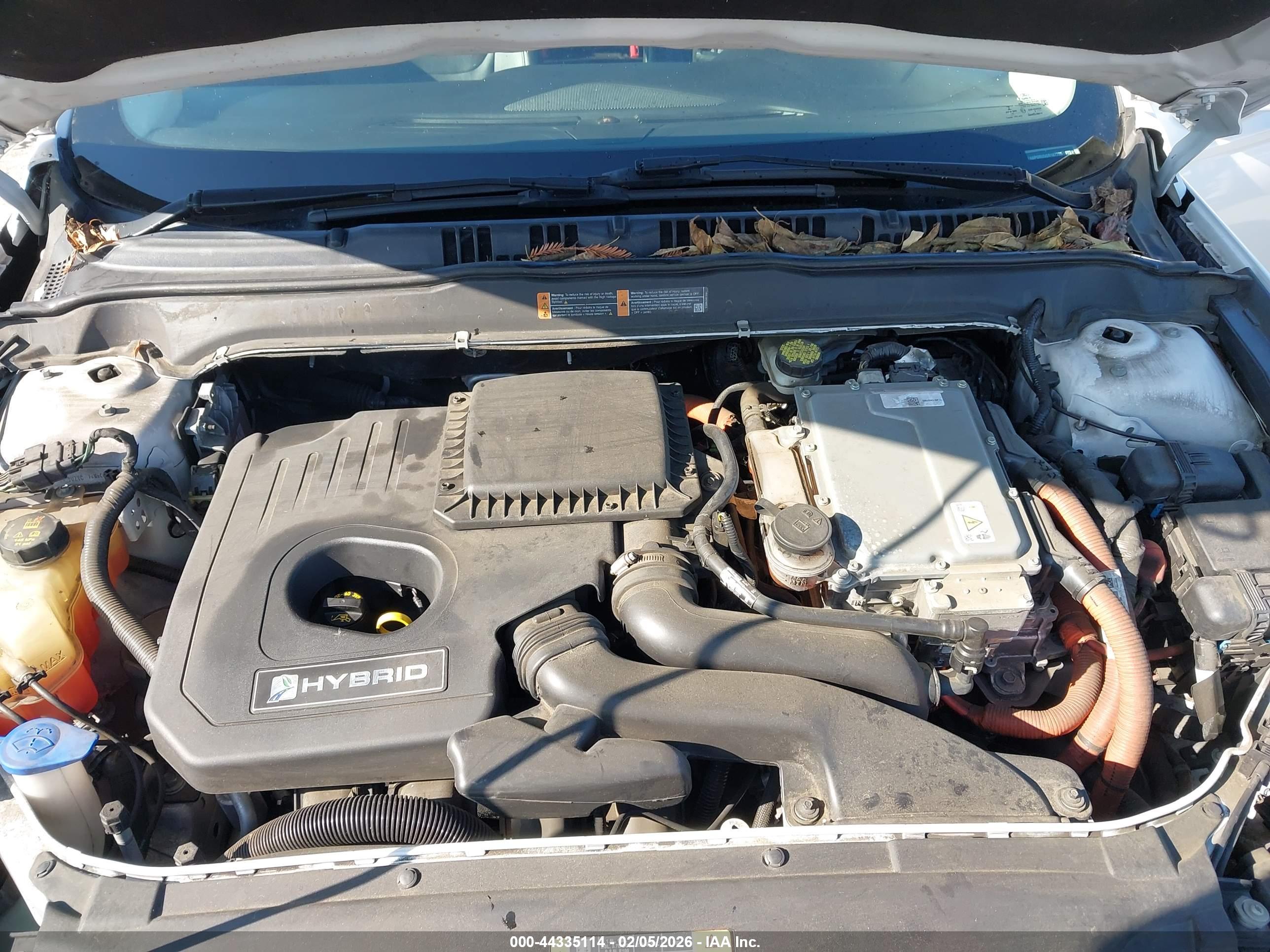 FORD FUSION image 10