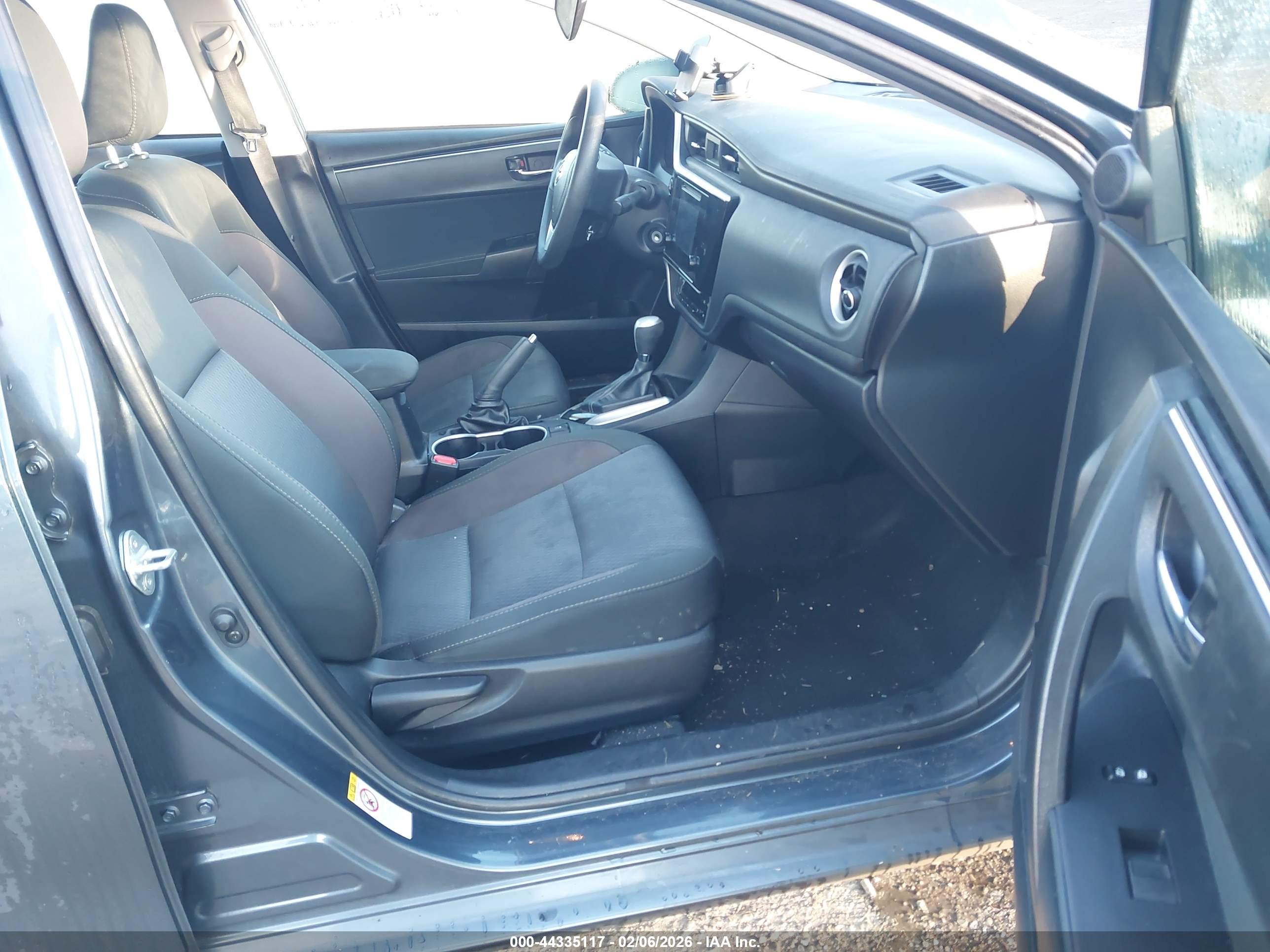 TOYOTA COROLLA image 5