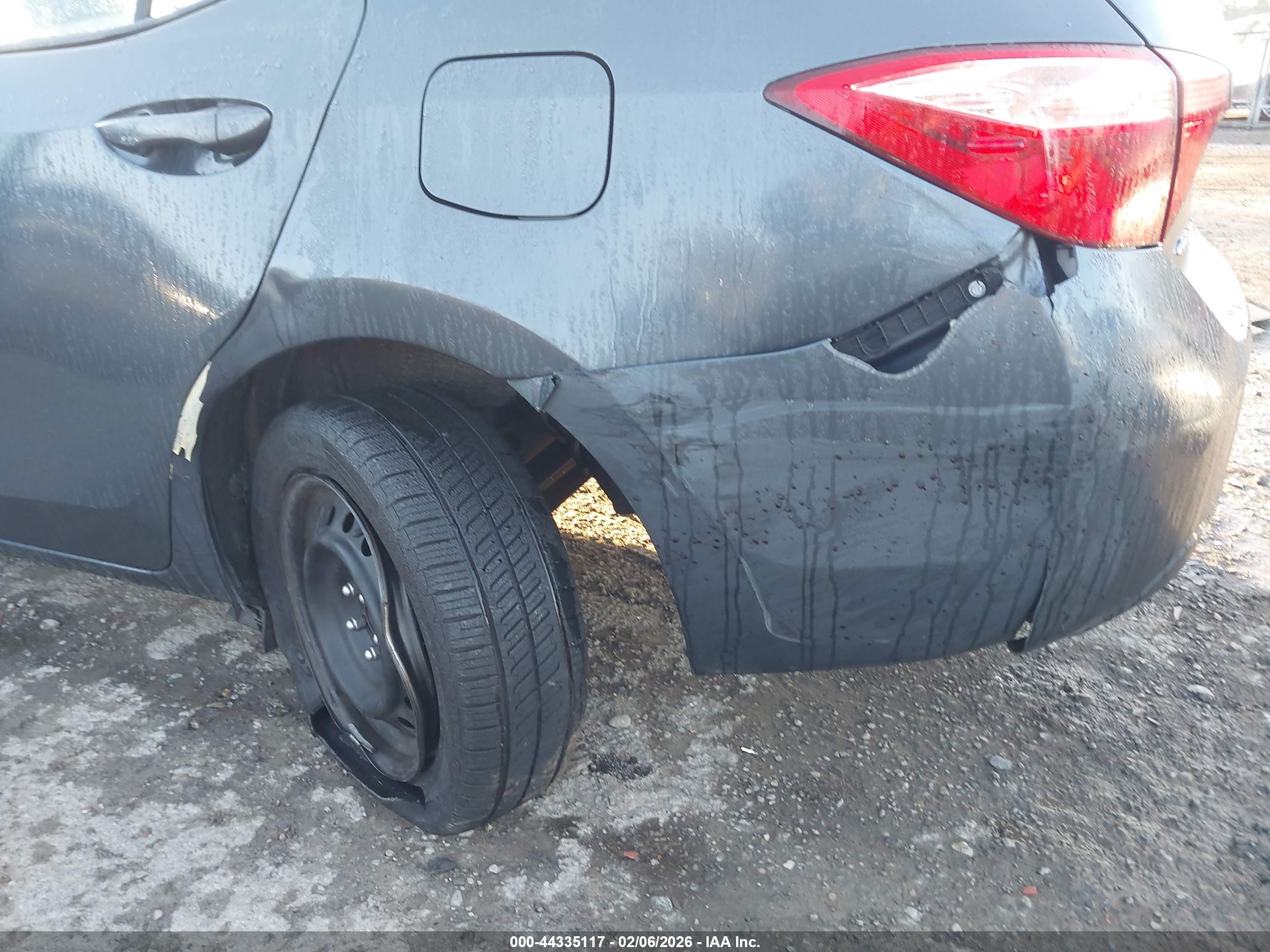 TOYOTA COROLLA image 6