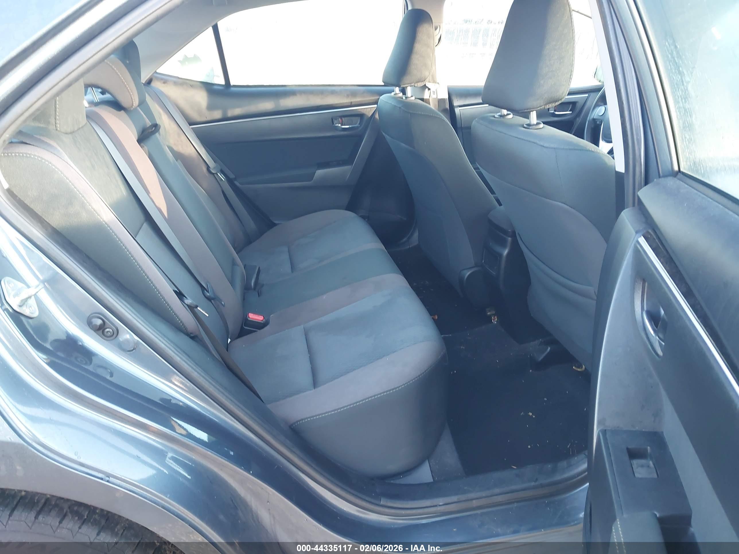 TOYOTA COROLLA image 8