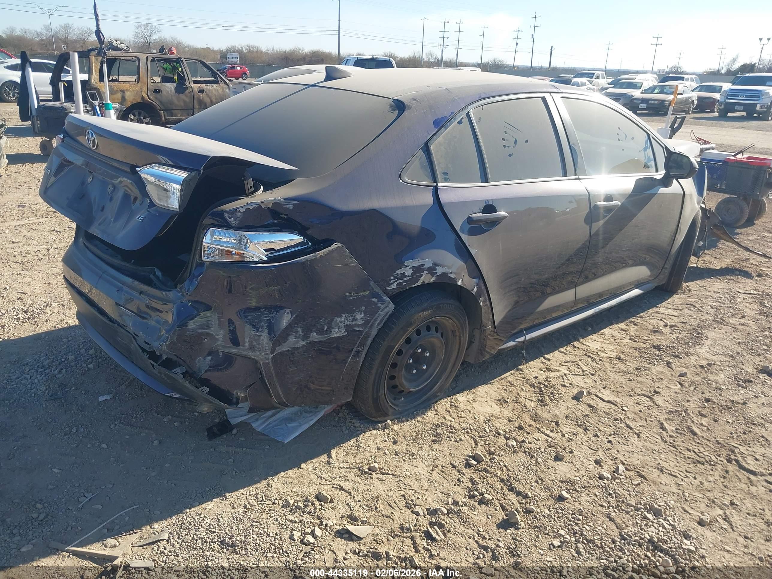 TOYOTA COROLLA image 4