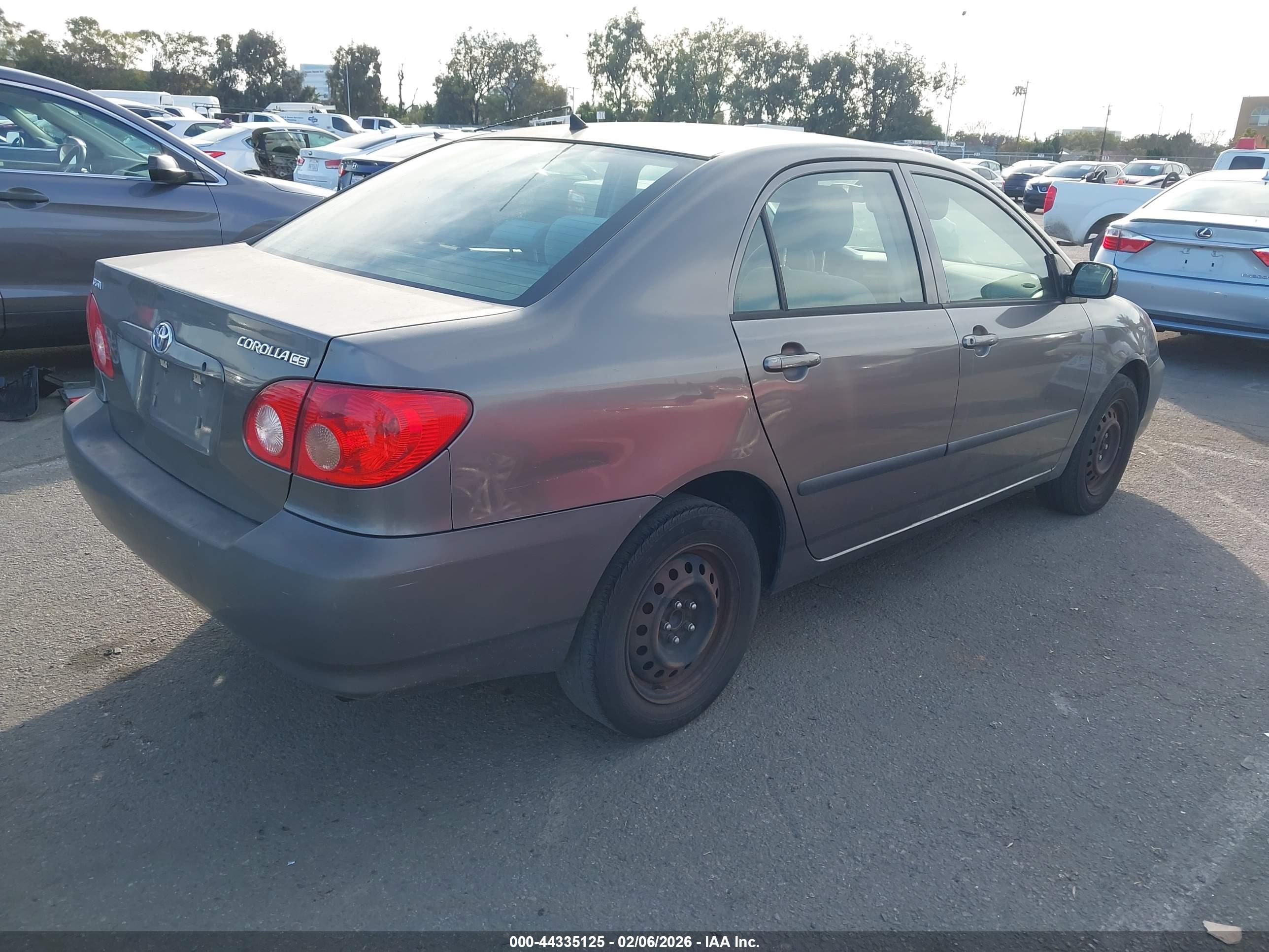 TOYOTA COROLLA image 4