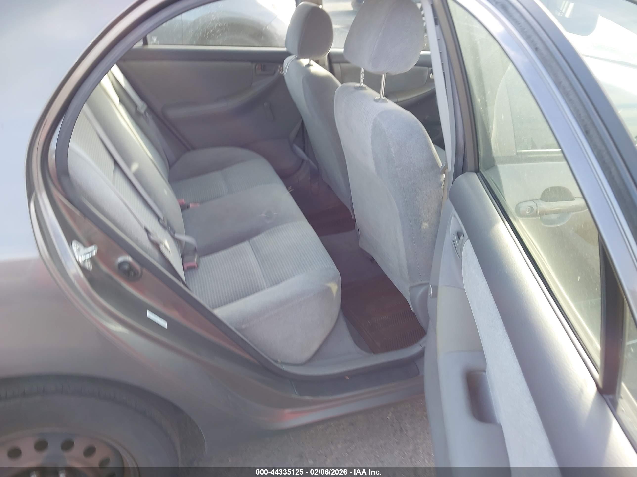 TOYOTA COROLLA image 8