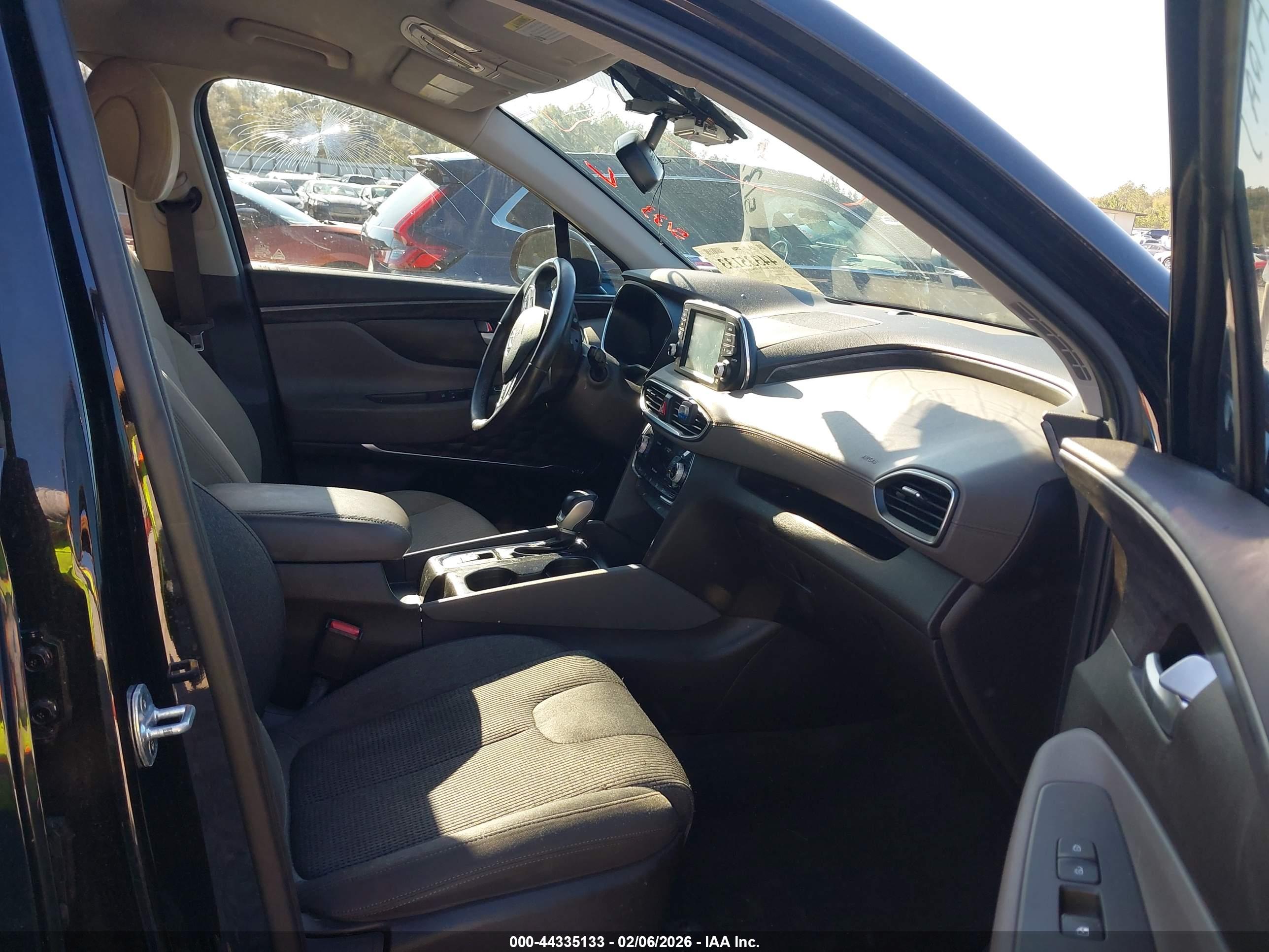 HYUNDAI SANTA image 5