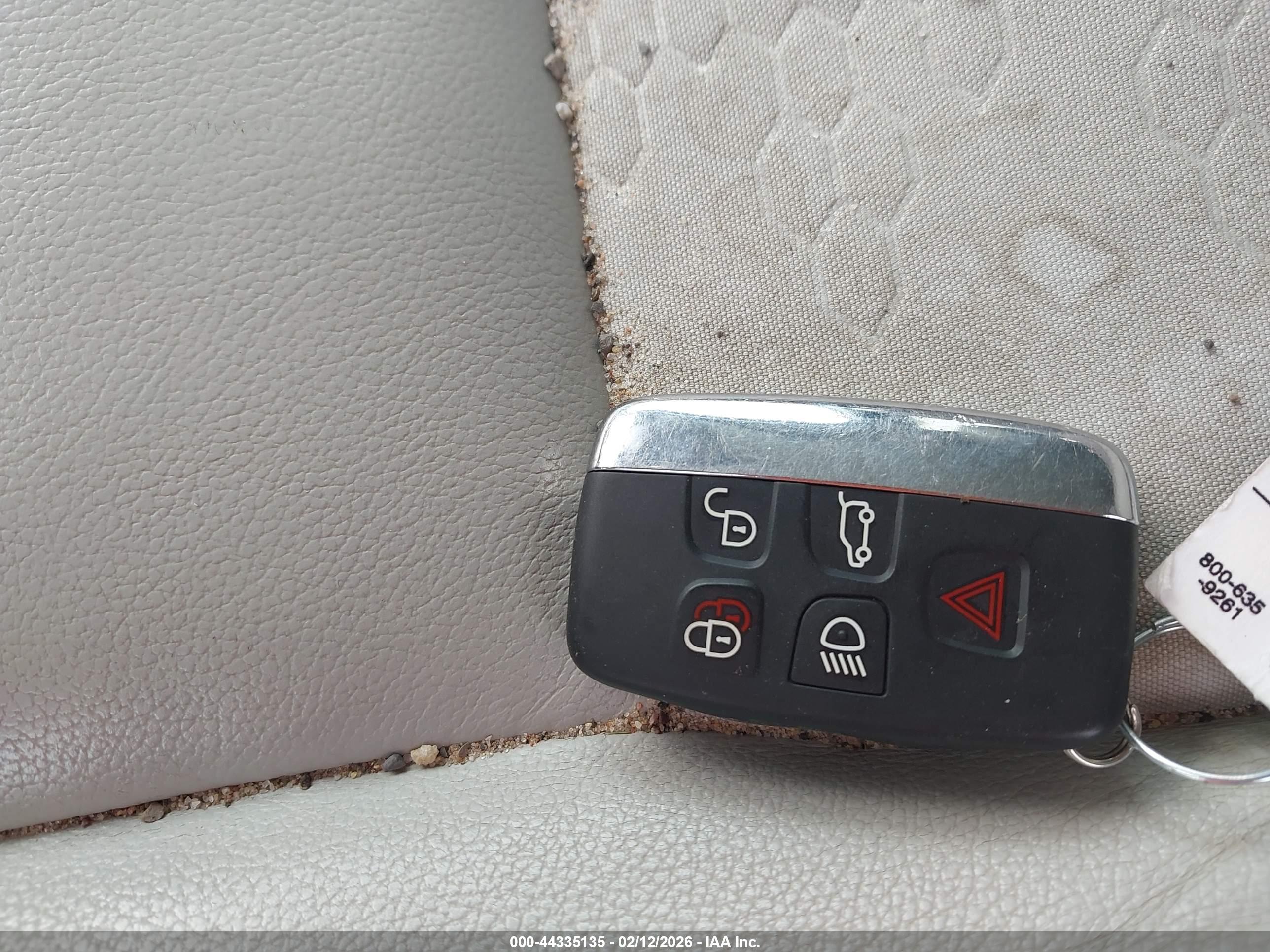 LAND ROVER image 11