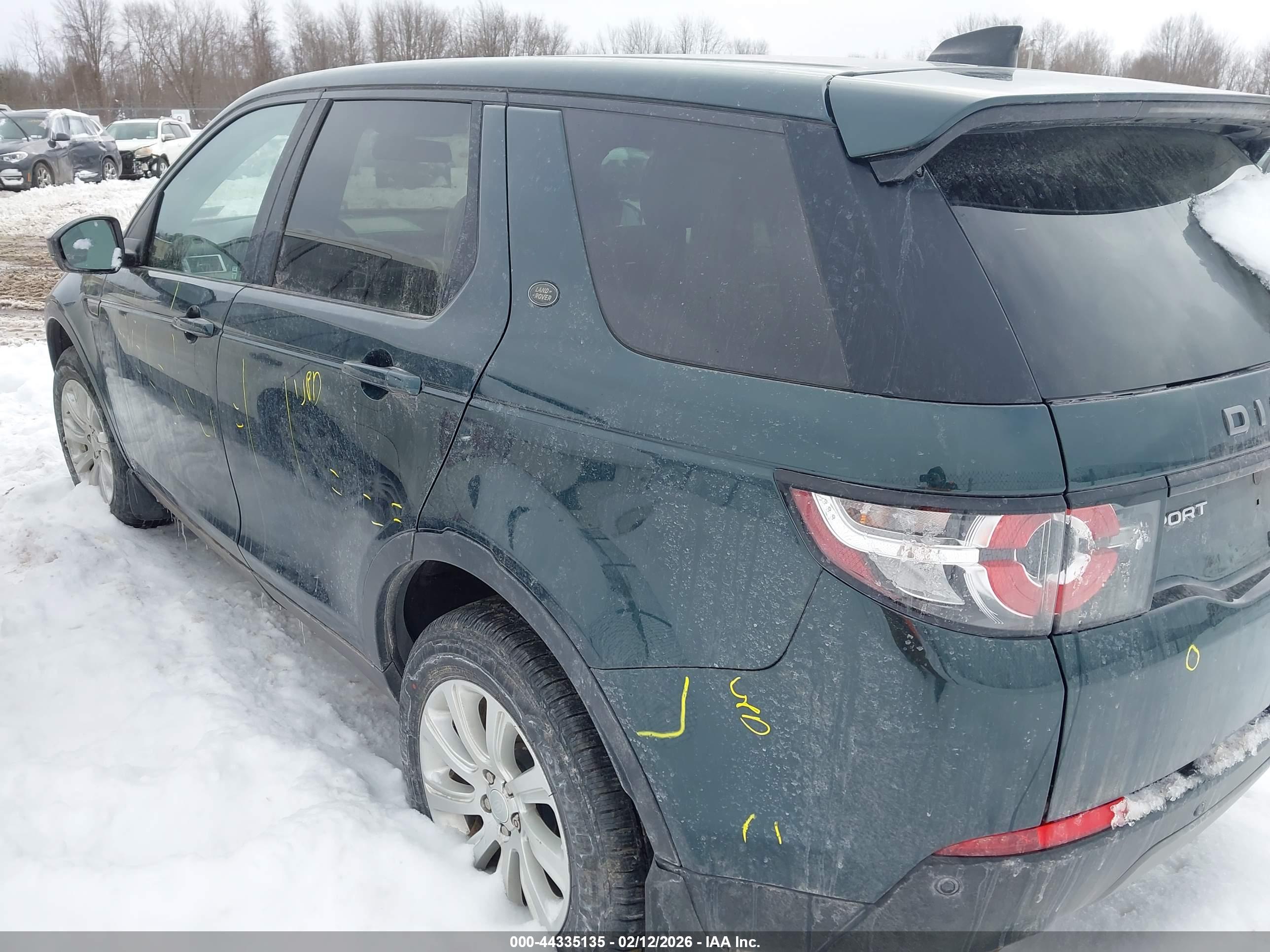 LAND ROVER image 3