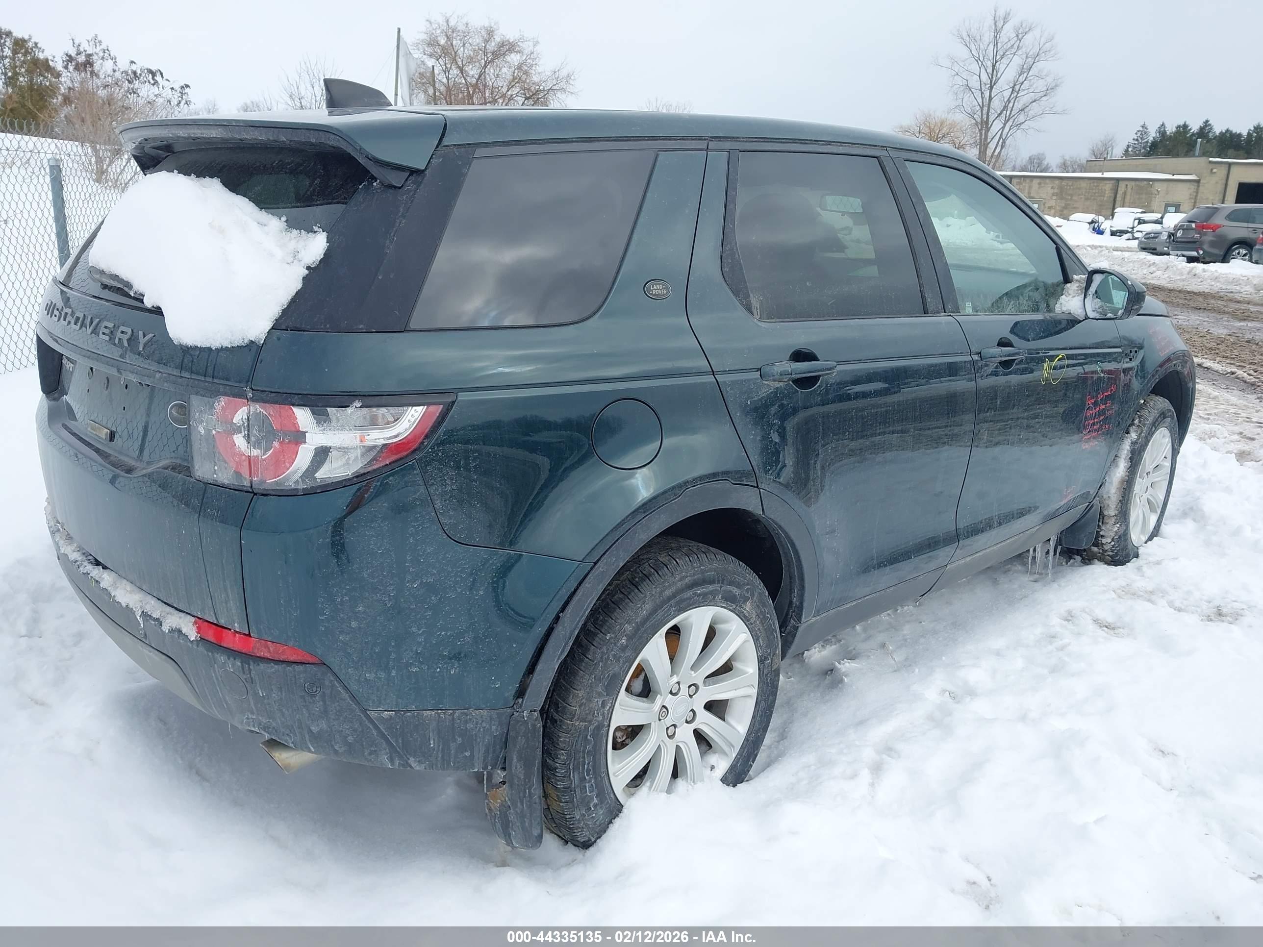 LAND ROVER image 4