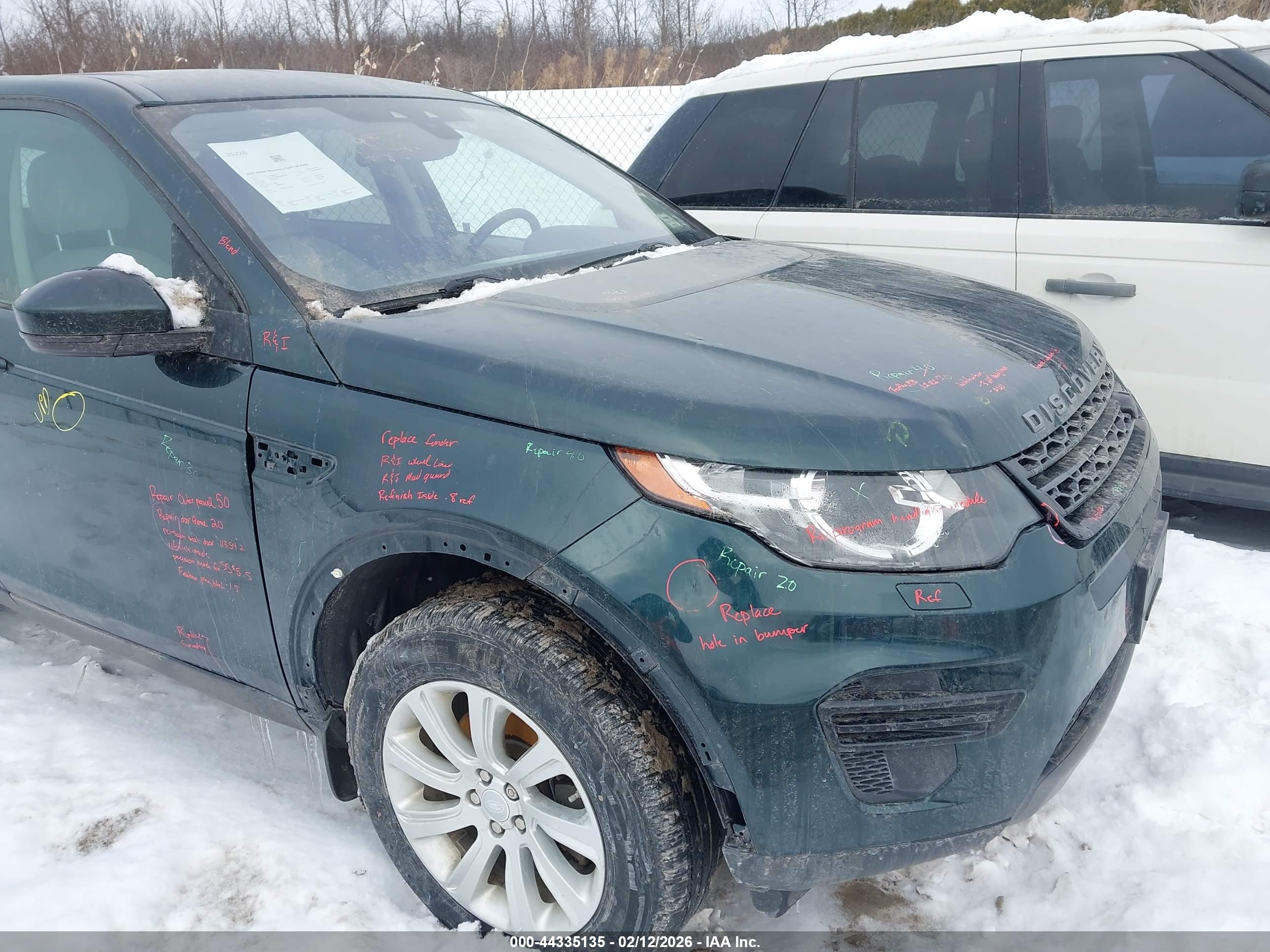 LAND ROVER image 6