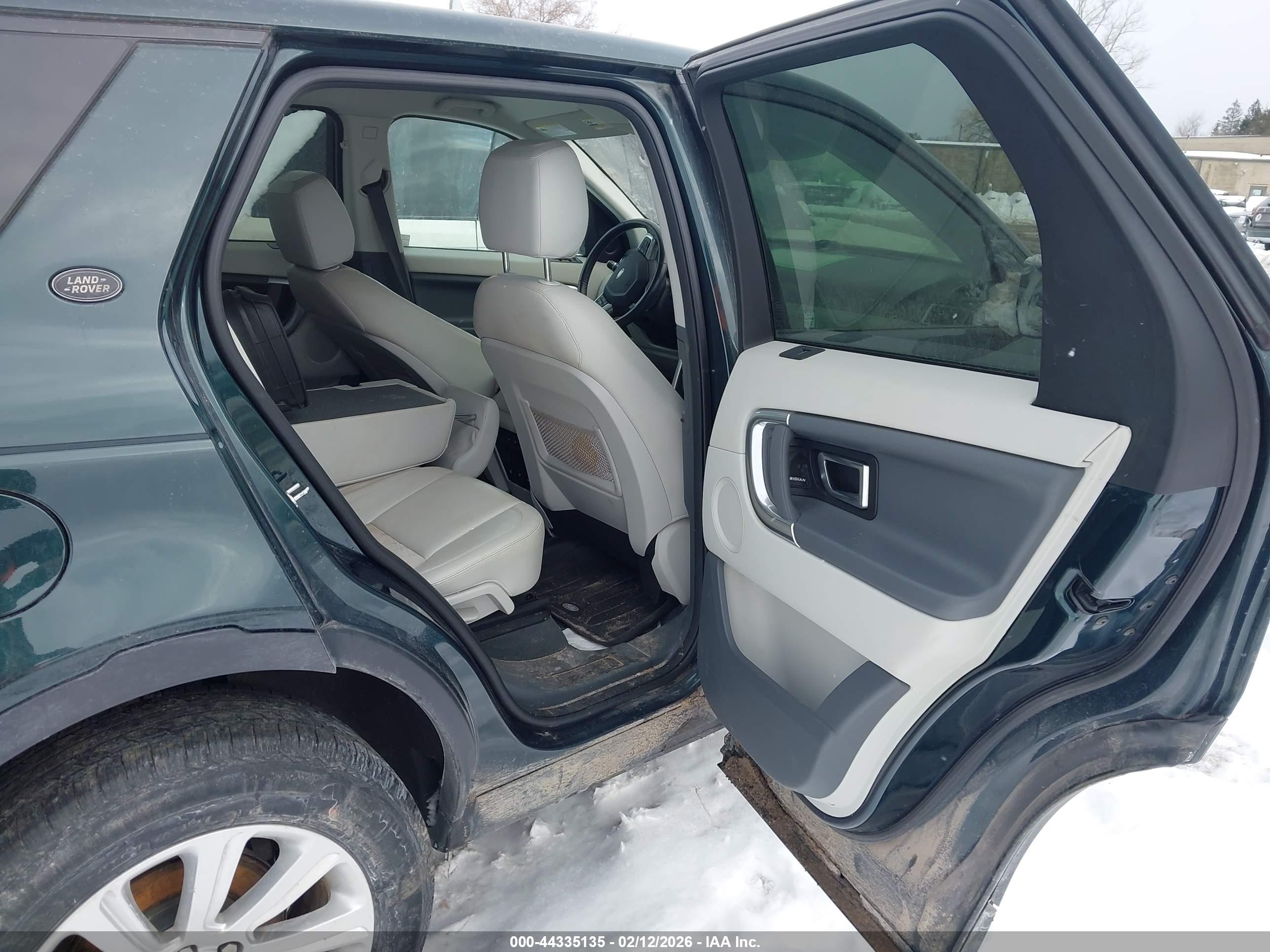 LAND ROVER image 8