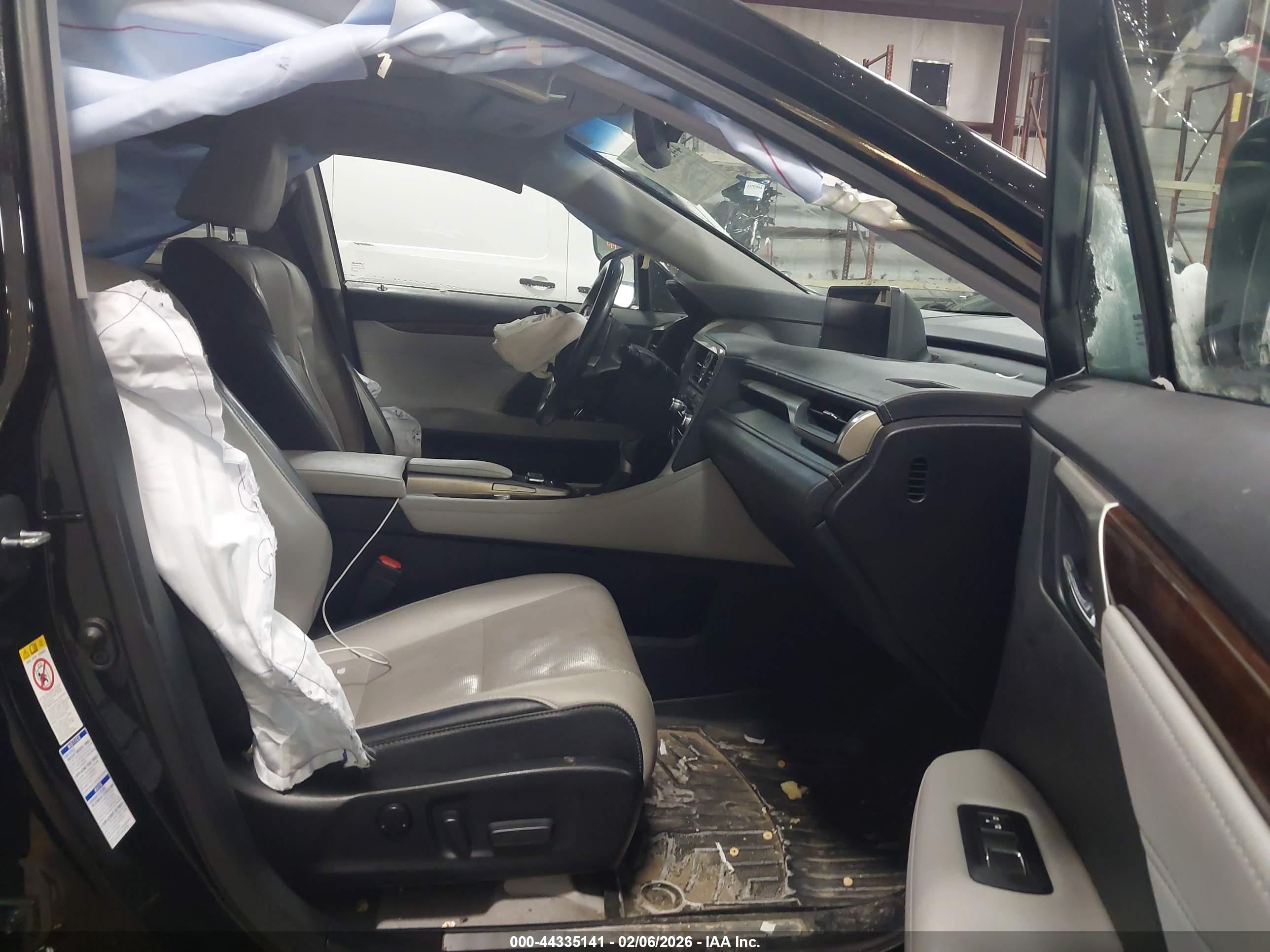 LEXUS RX image 5