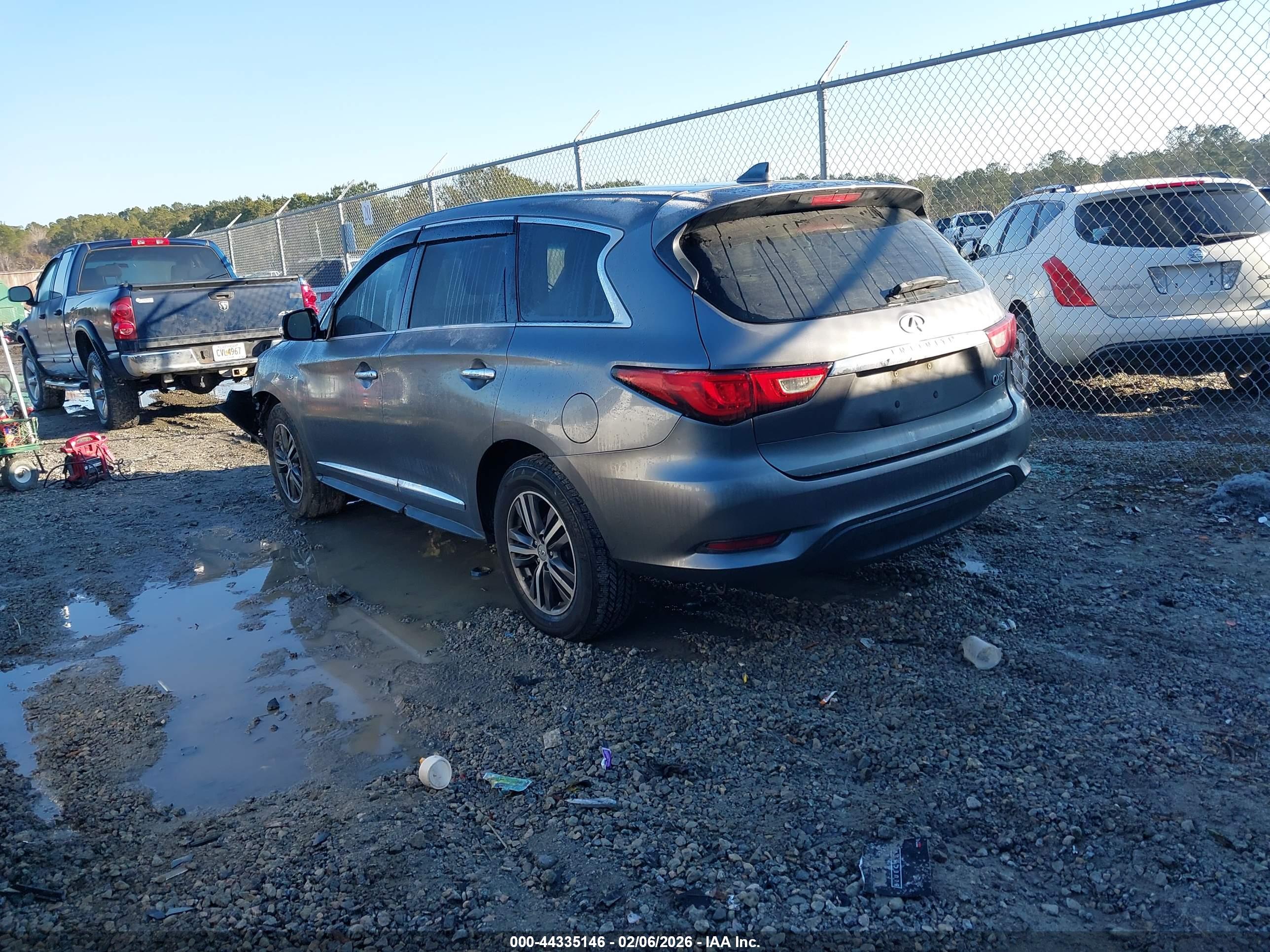 INFINITI QX60 image 3