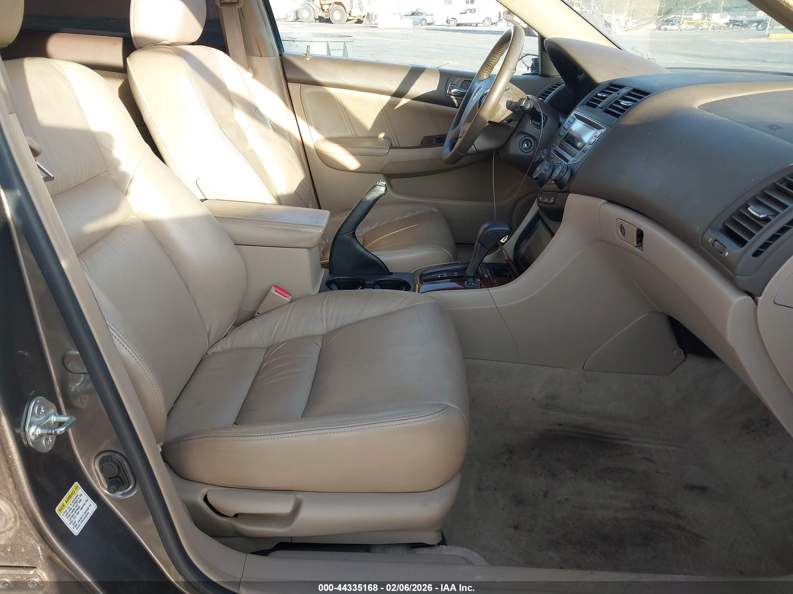 HONDA ACCORD image 5