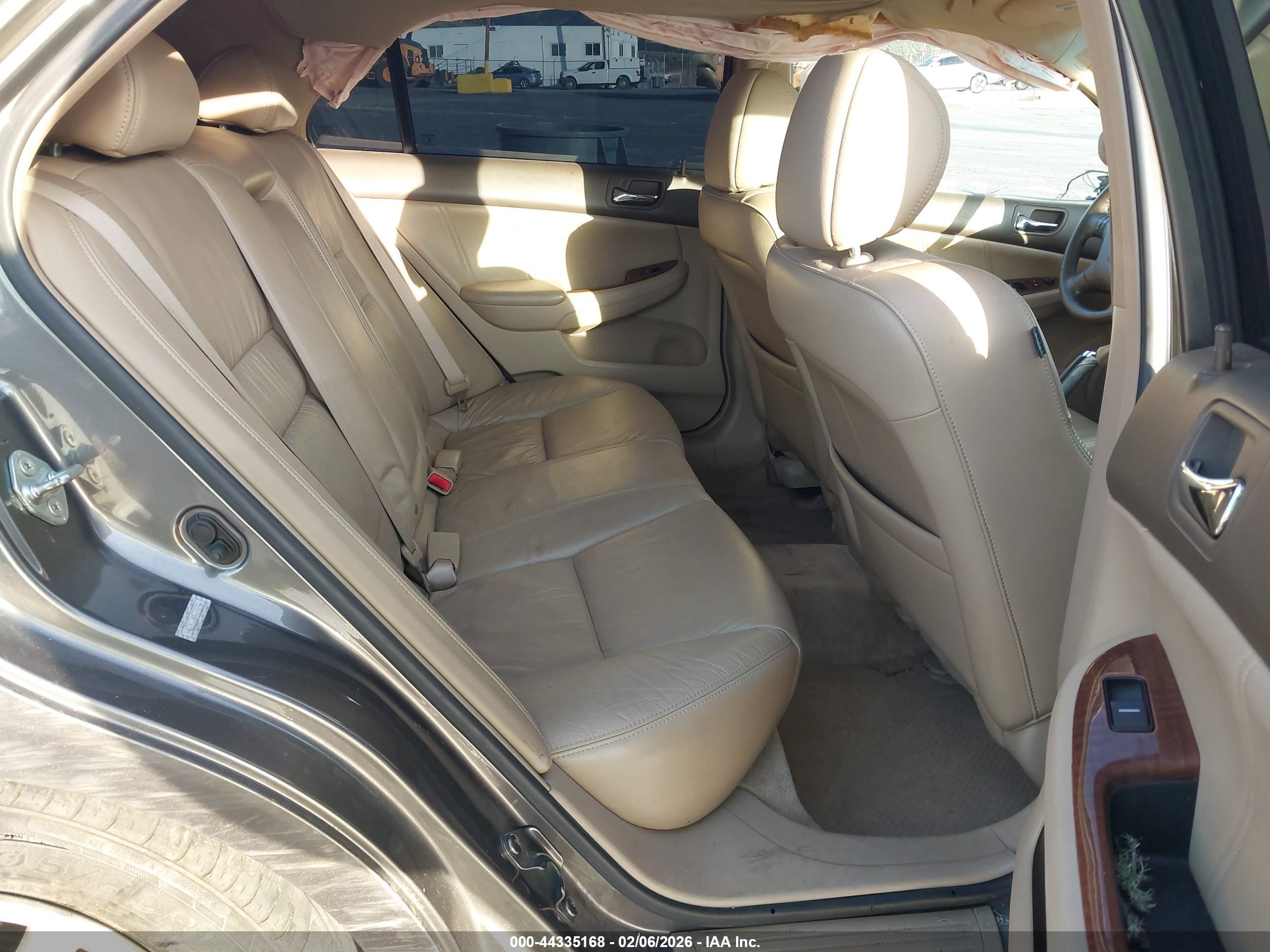 HONDA ACCORD image 8