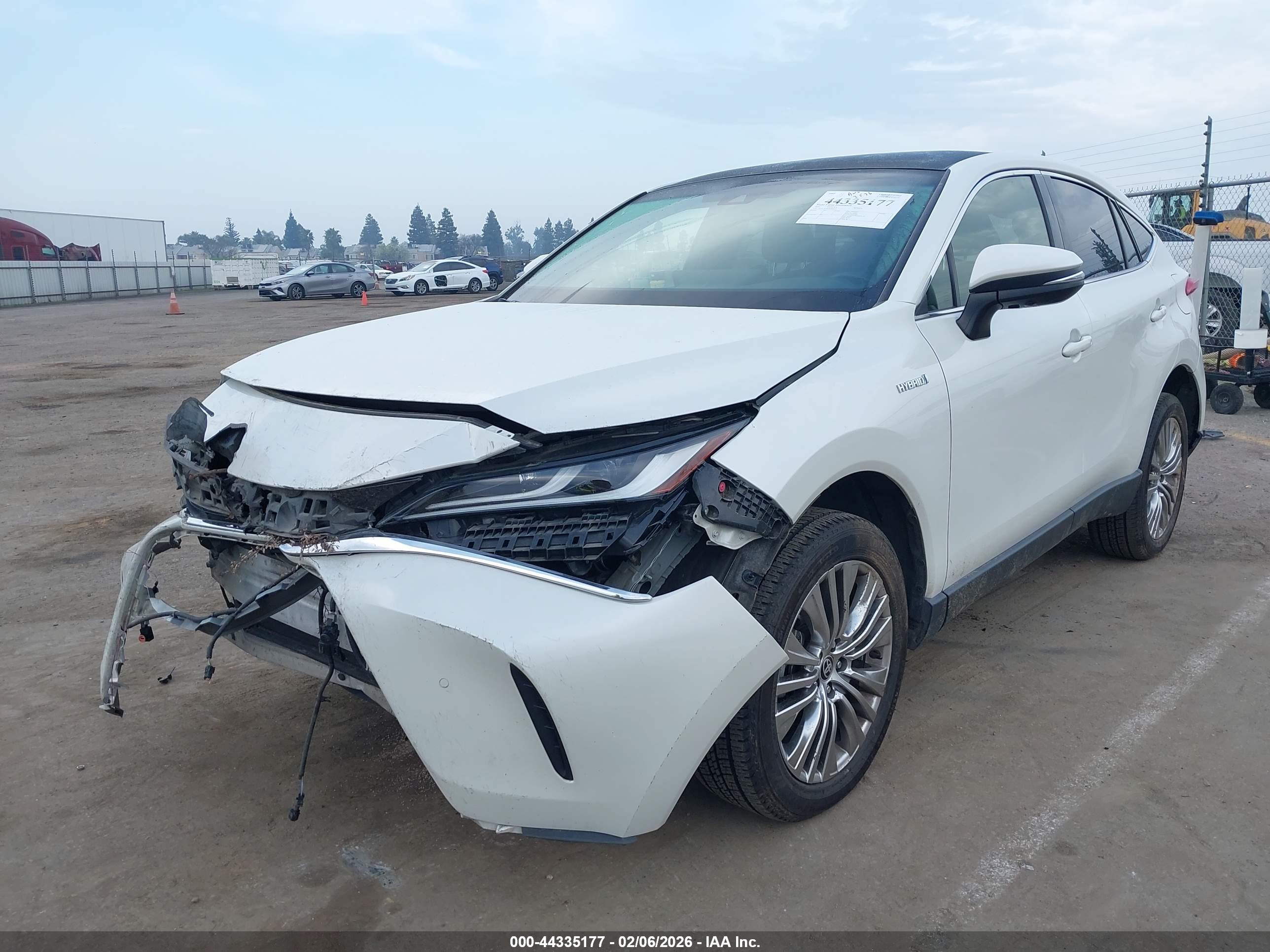 TOYOTA VENZA image 2