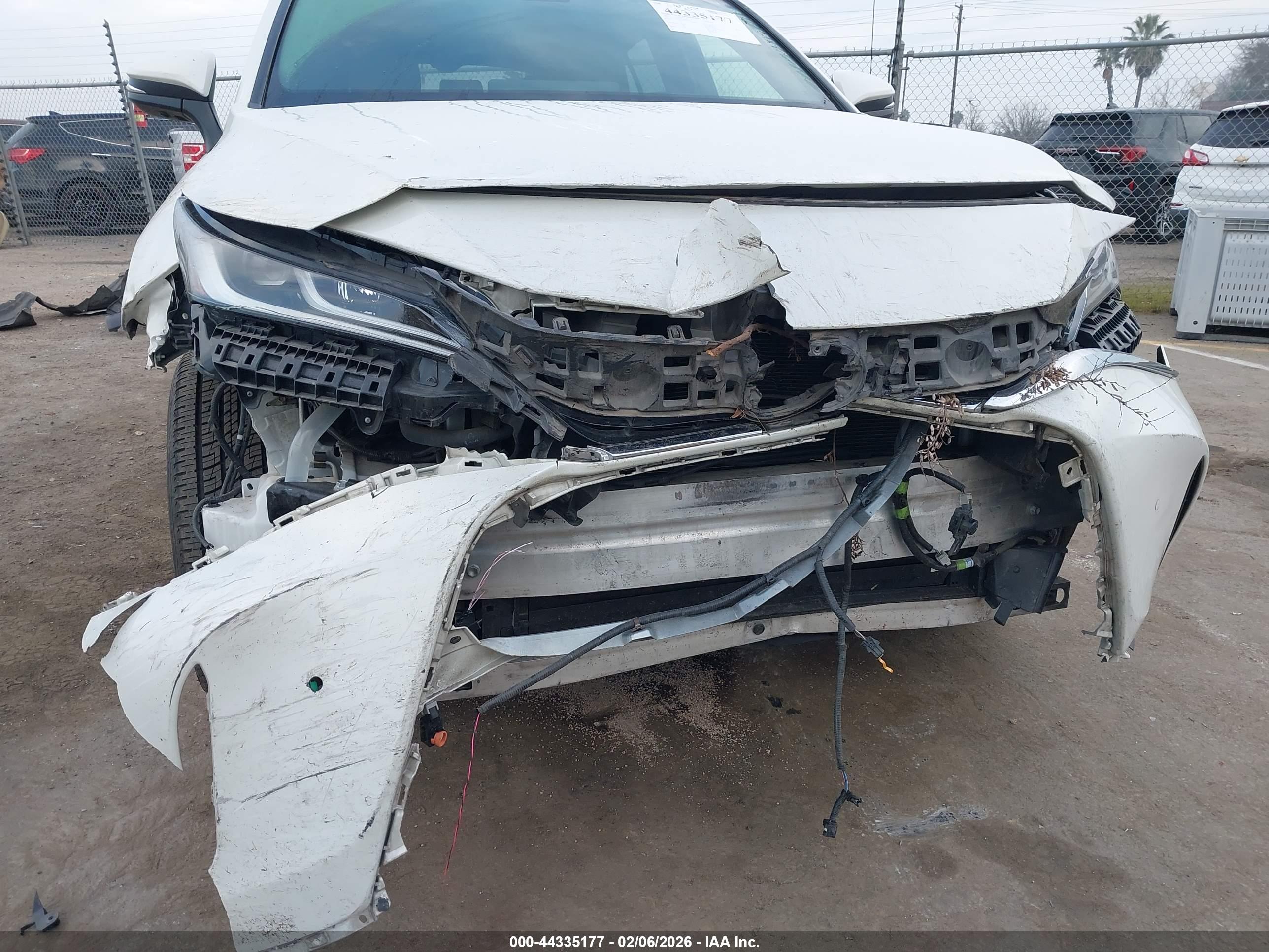 TOYOTA VENZA image 6