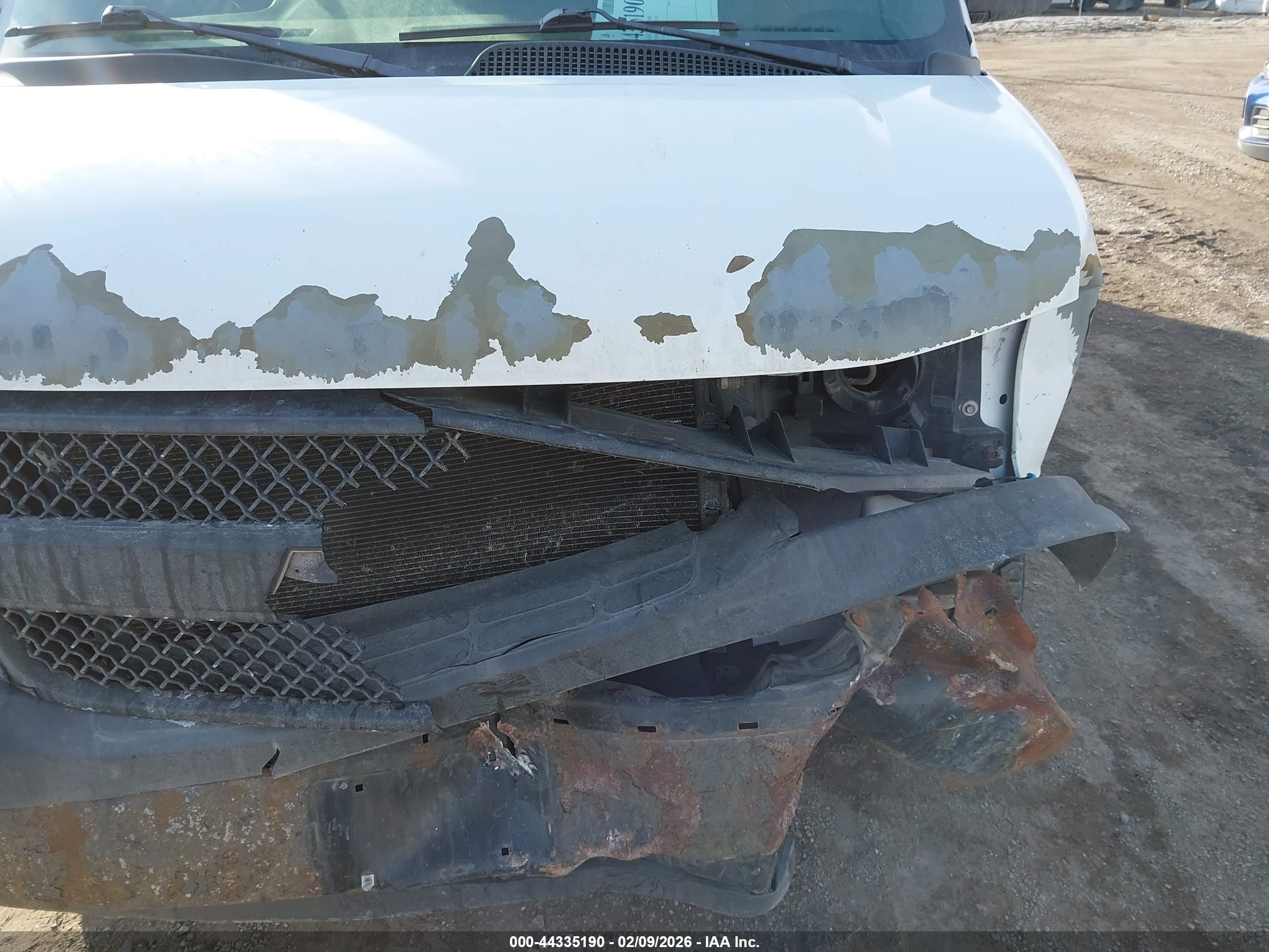 CHEVROLET EXPRESS image 6