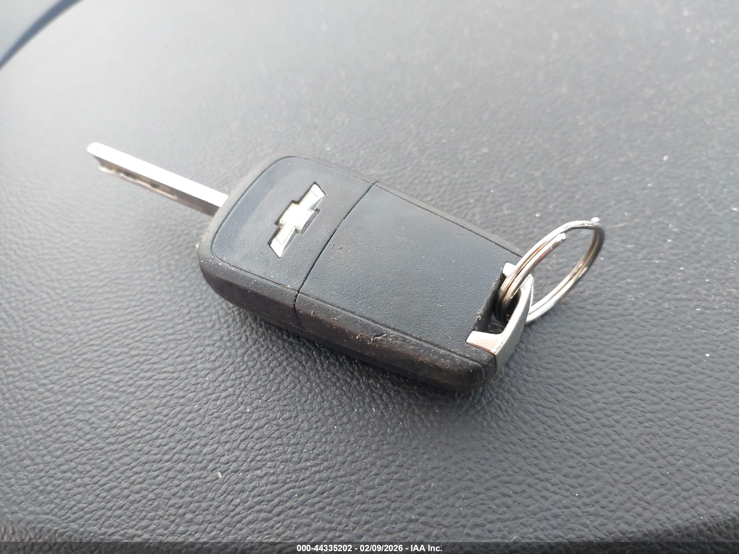 CHEVROLET EQUINOX image 11