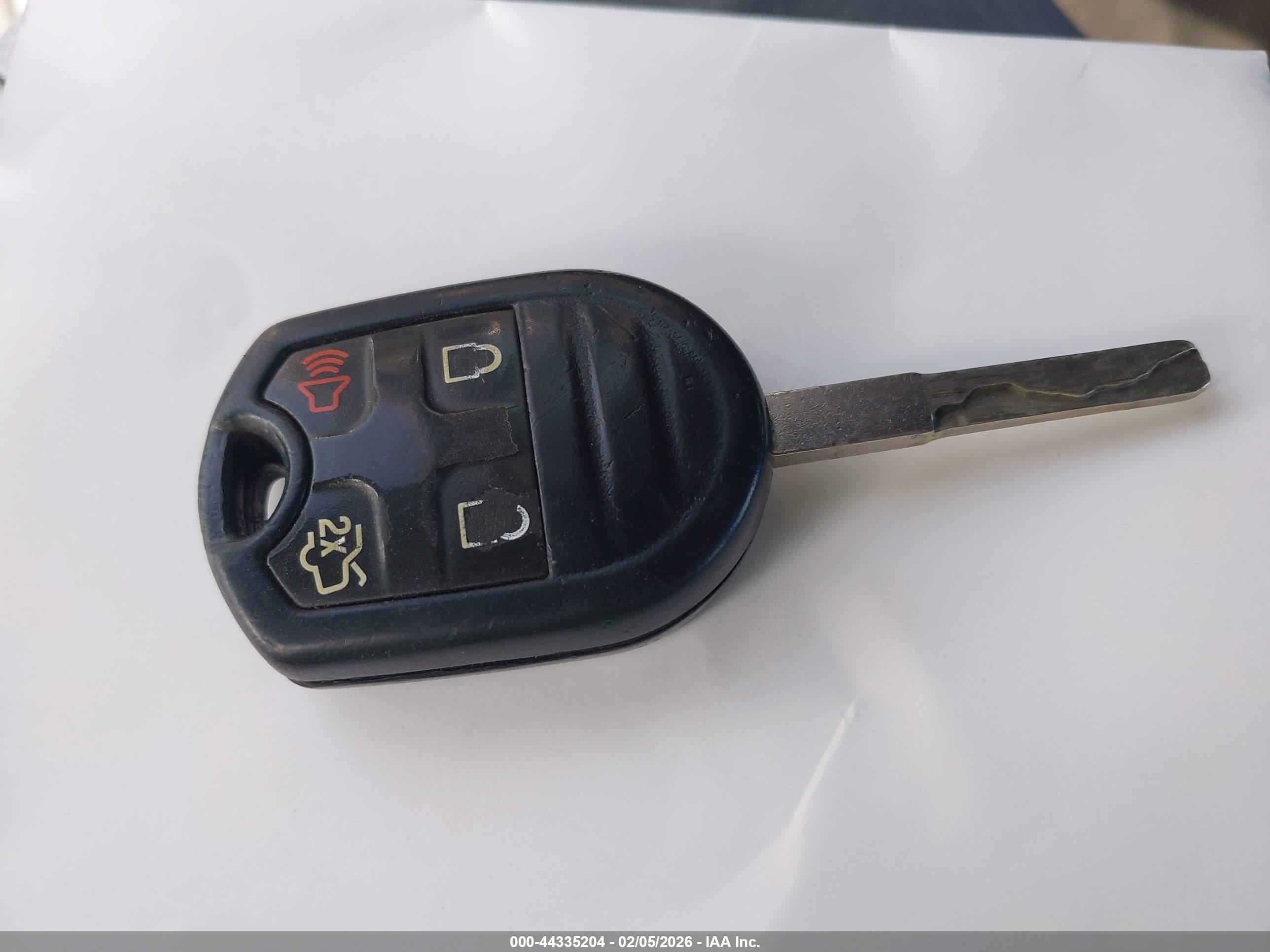 FORD FIESTA image 11