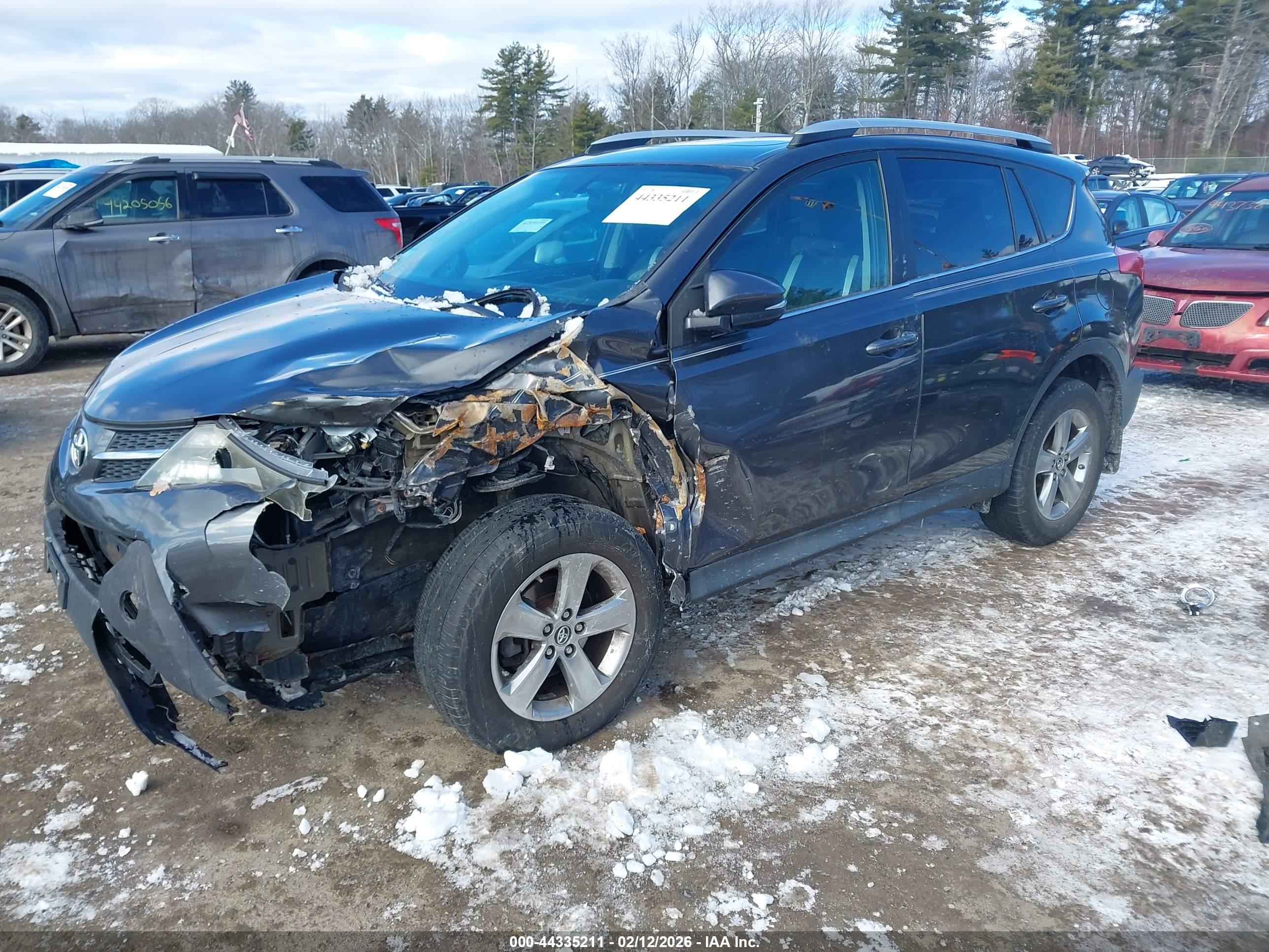 TOYOTA RAV4 image 2