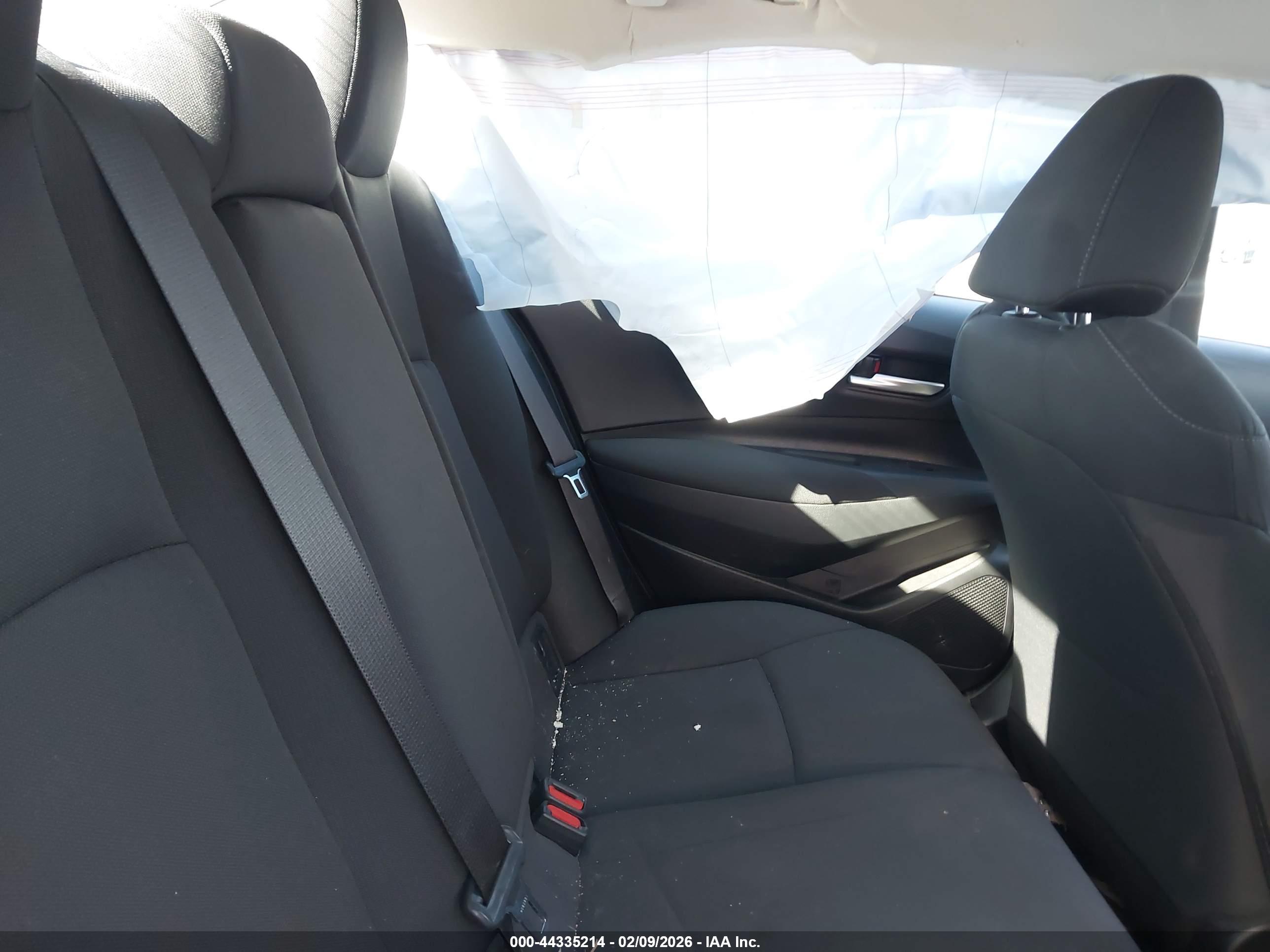TOYOTA COROLLA image 8