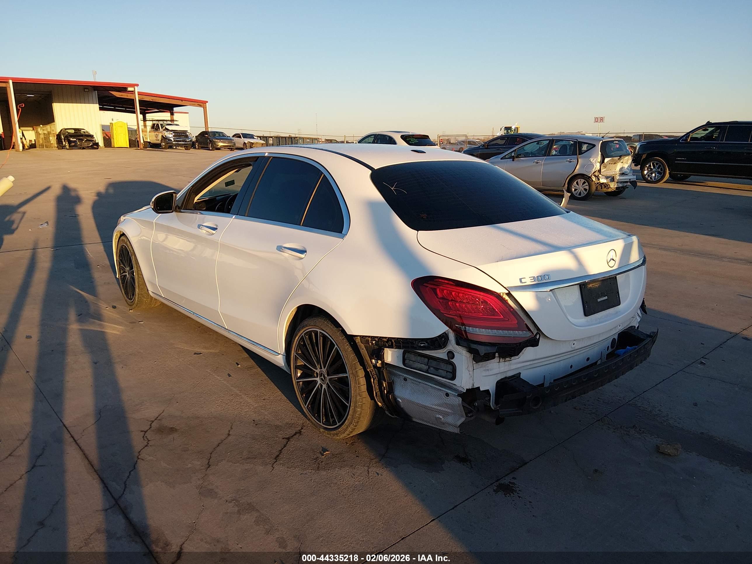 MERCEDES-BENZ C image 3