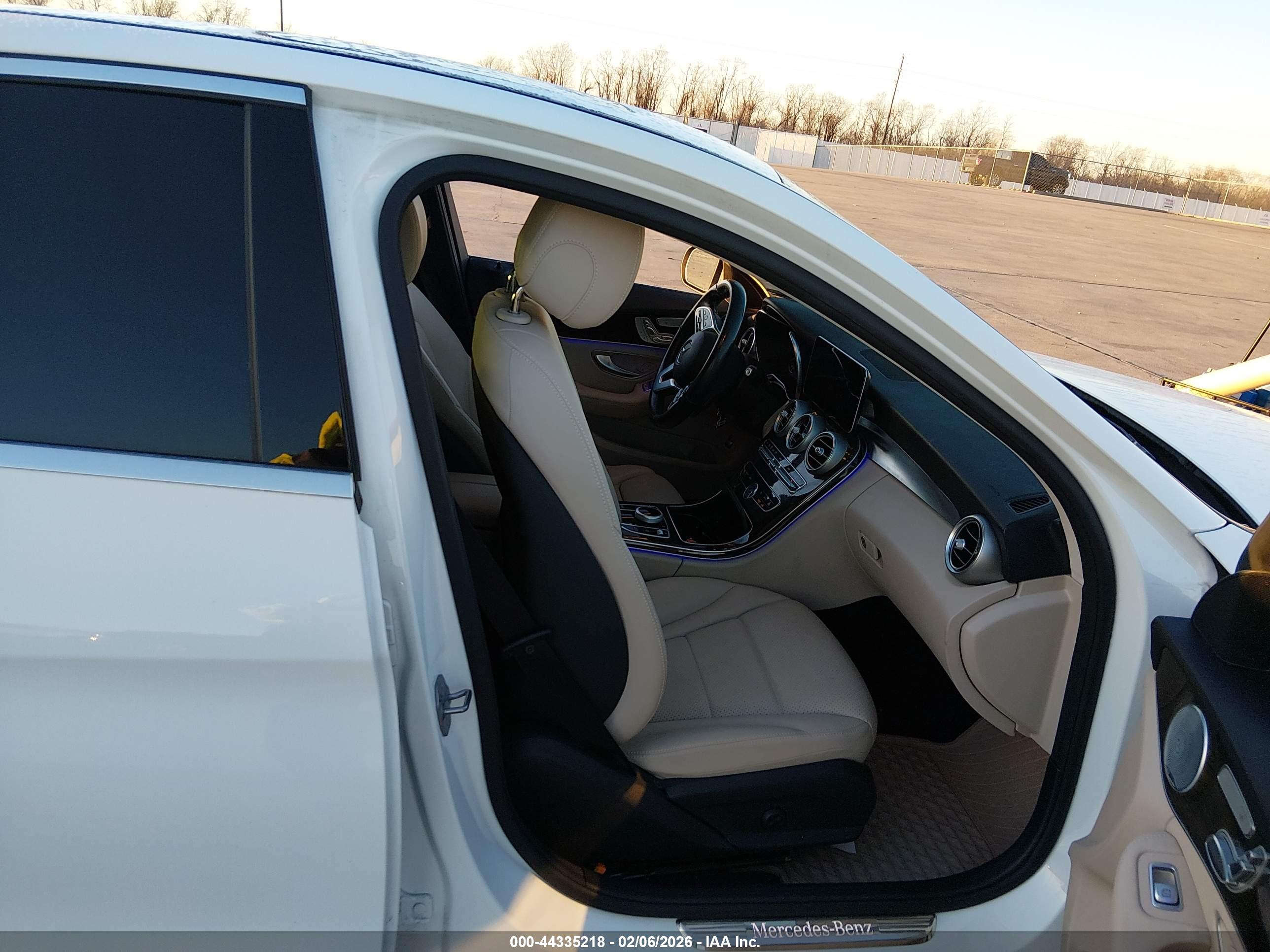 MERCEDES-BENZ C image 5